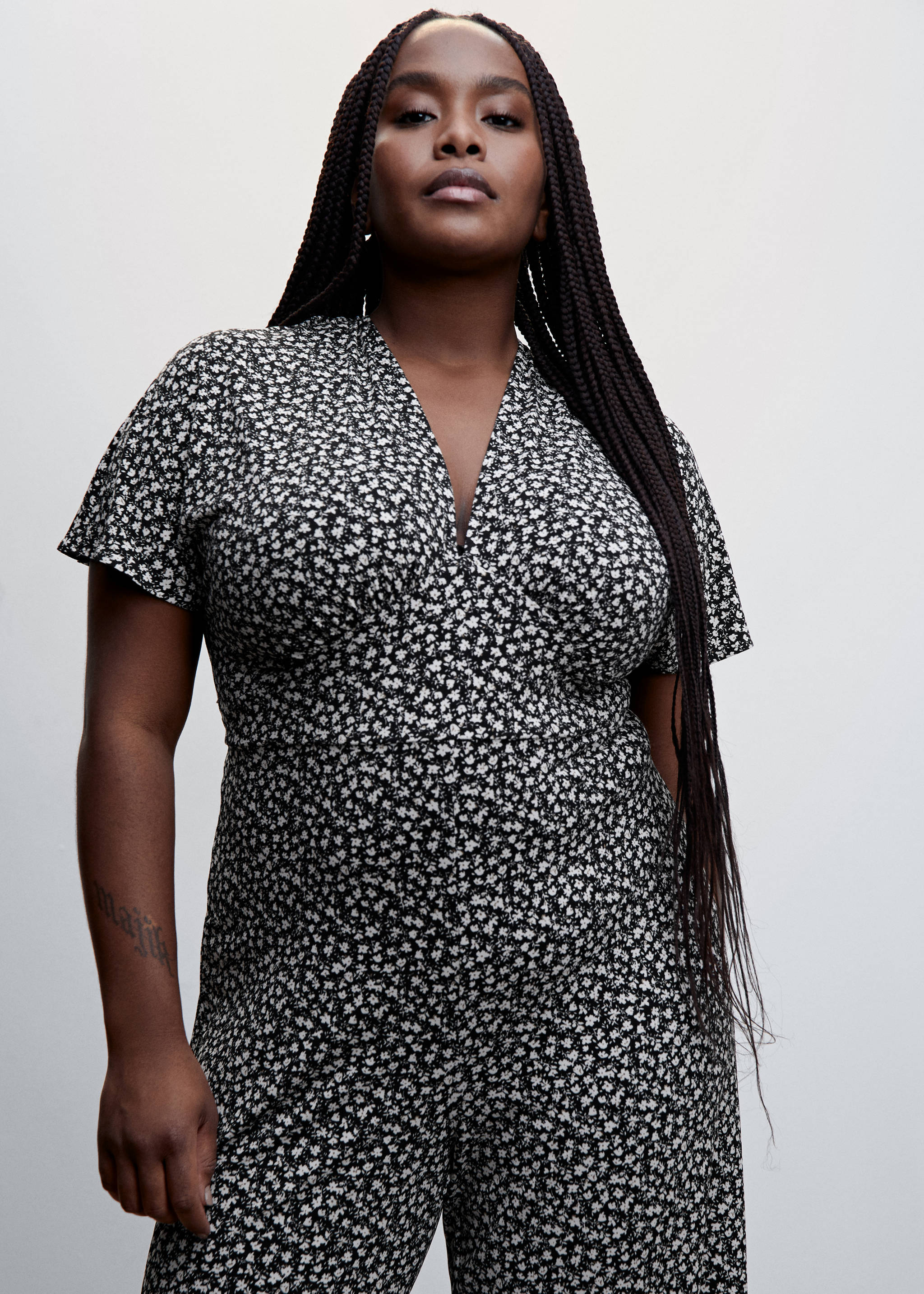 Long printed jumpsuit - Details of the article 5