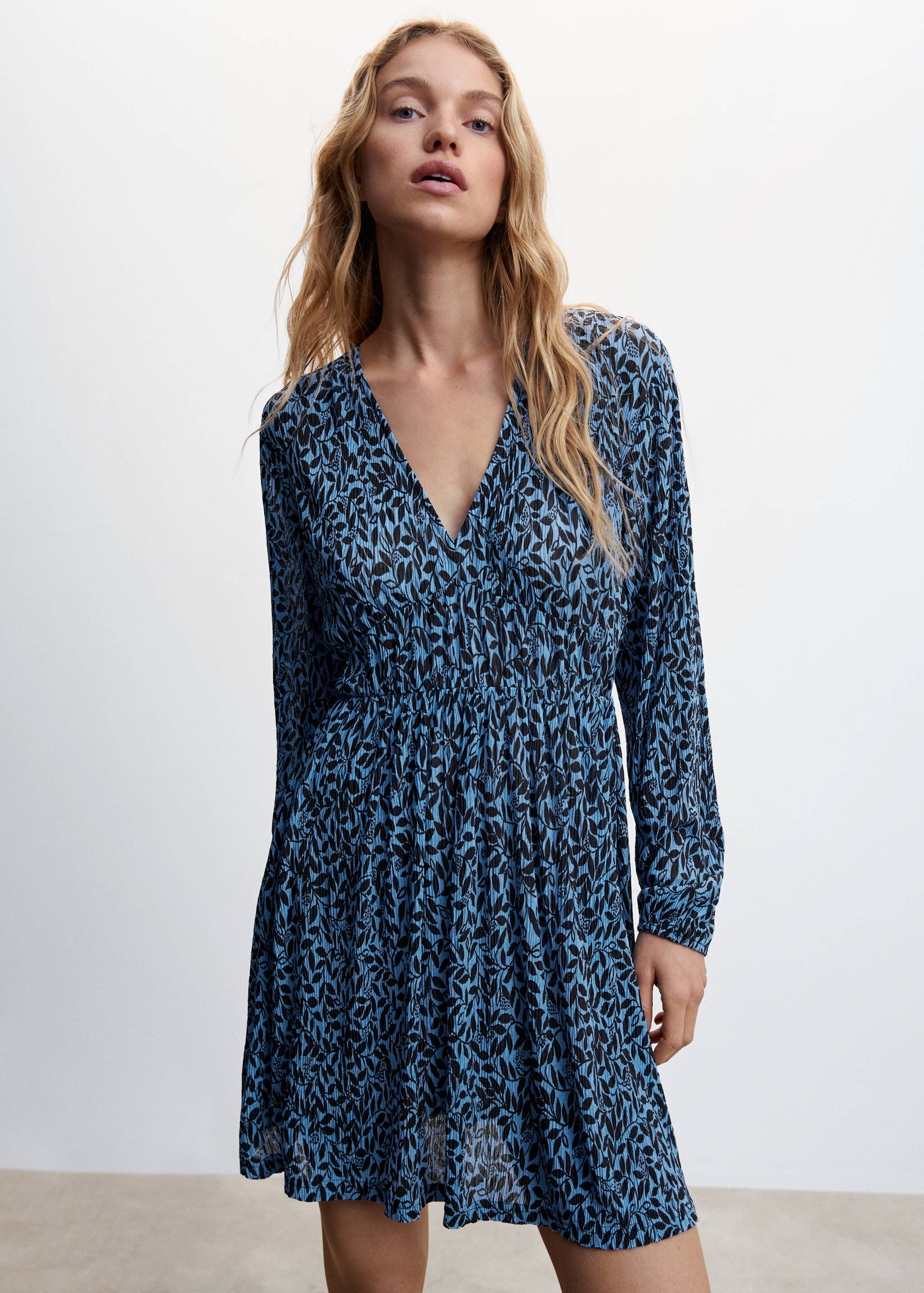 Textured floral-pattern dress - Medium plane