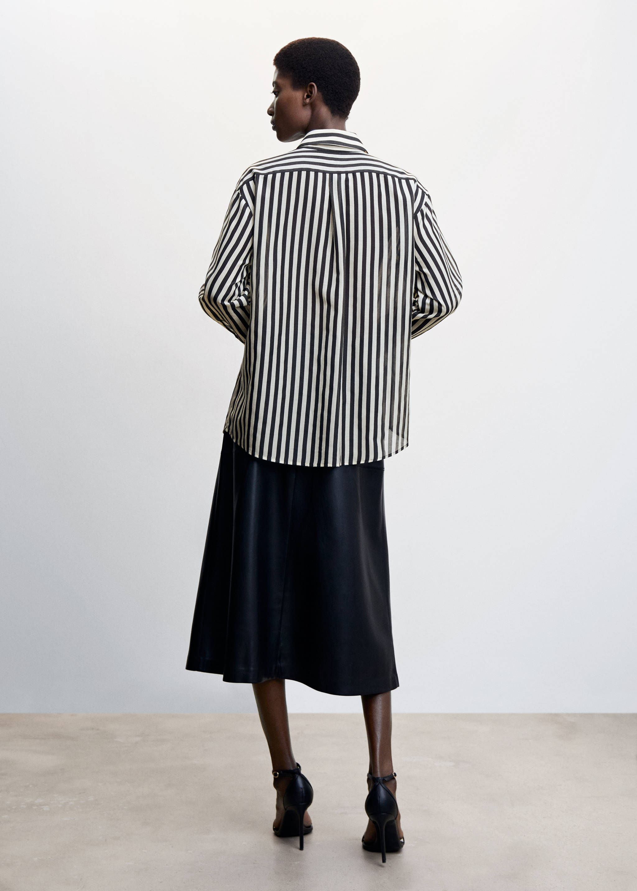 Striped cotton oversized shirt - Reverse of the article