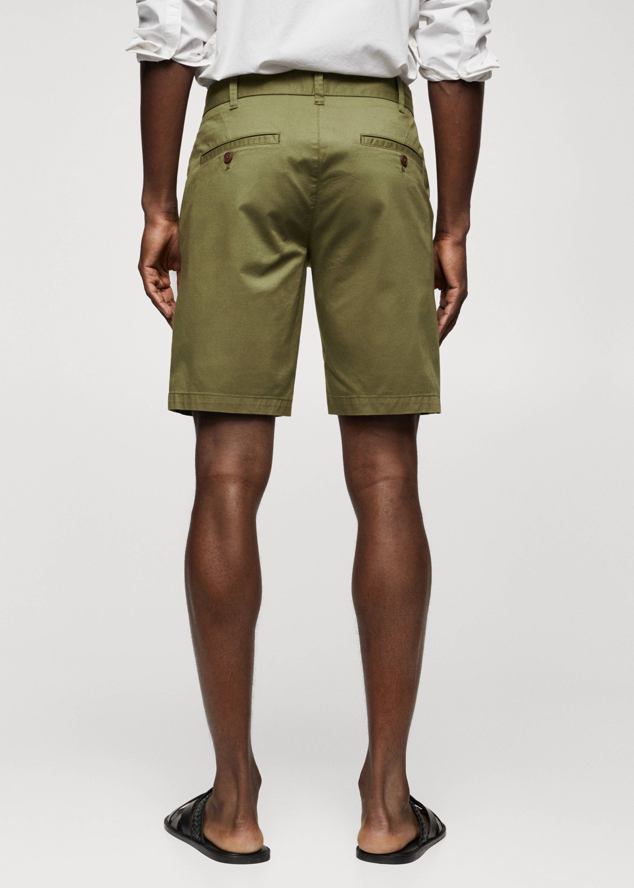 Bavlněné bermudy chino slim fit - Zadní strana zboží