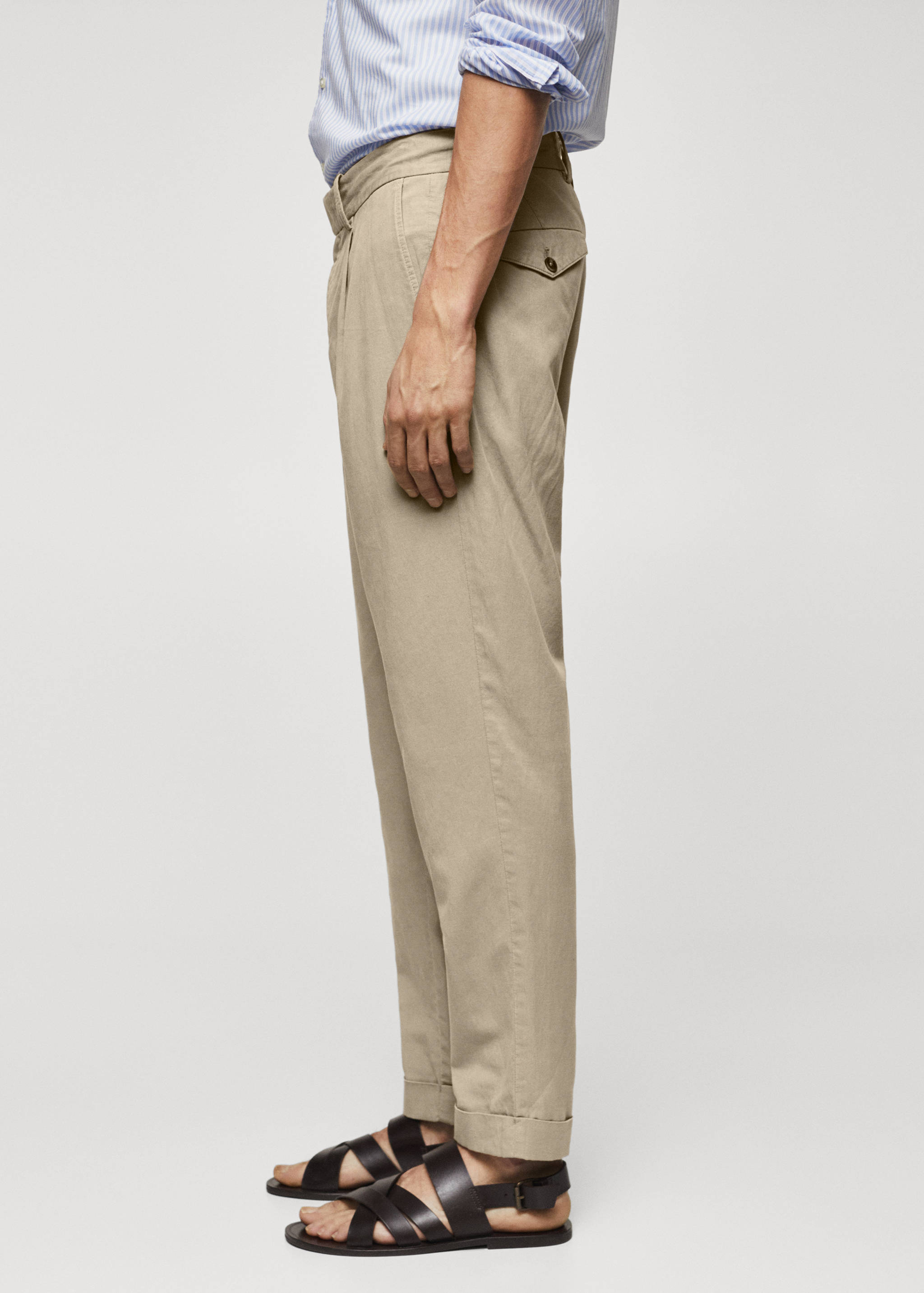 Pantalons tapered fit pinces - Detall de l'article 4