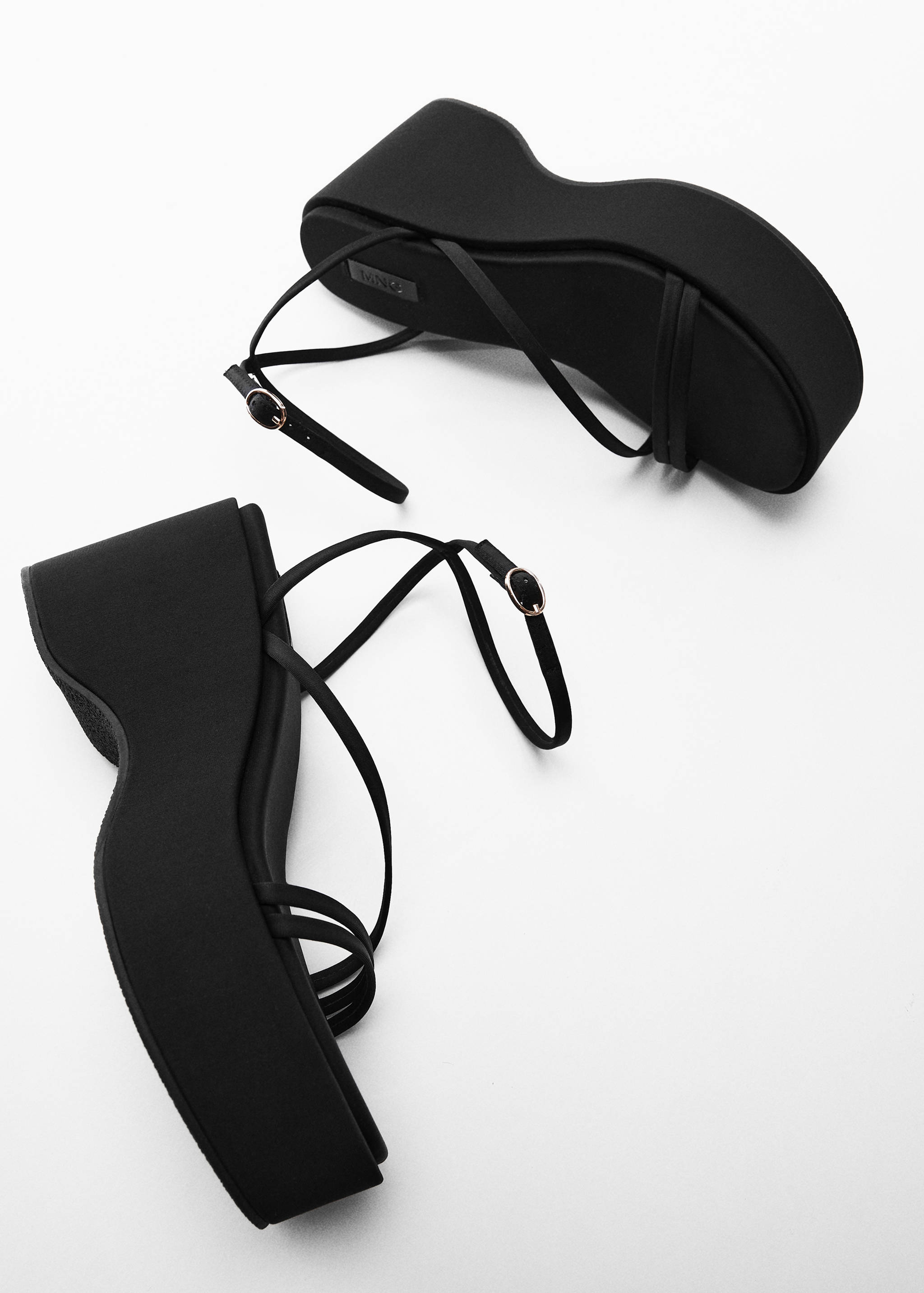 Páskové sandály na platformě - Detail zboží 5