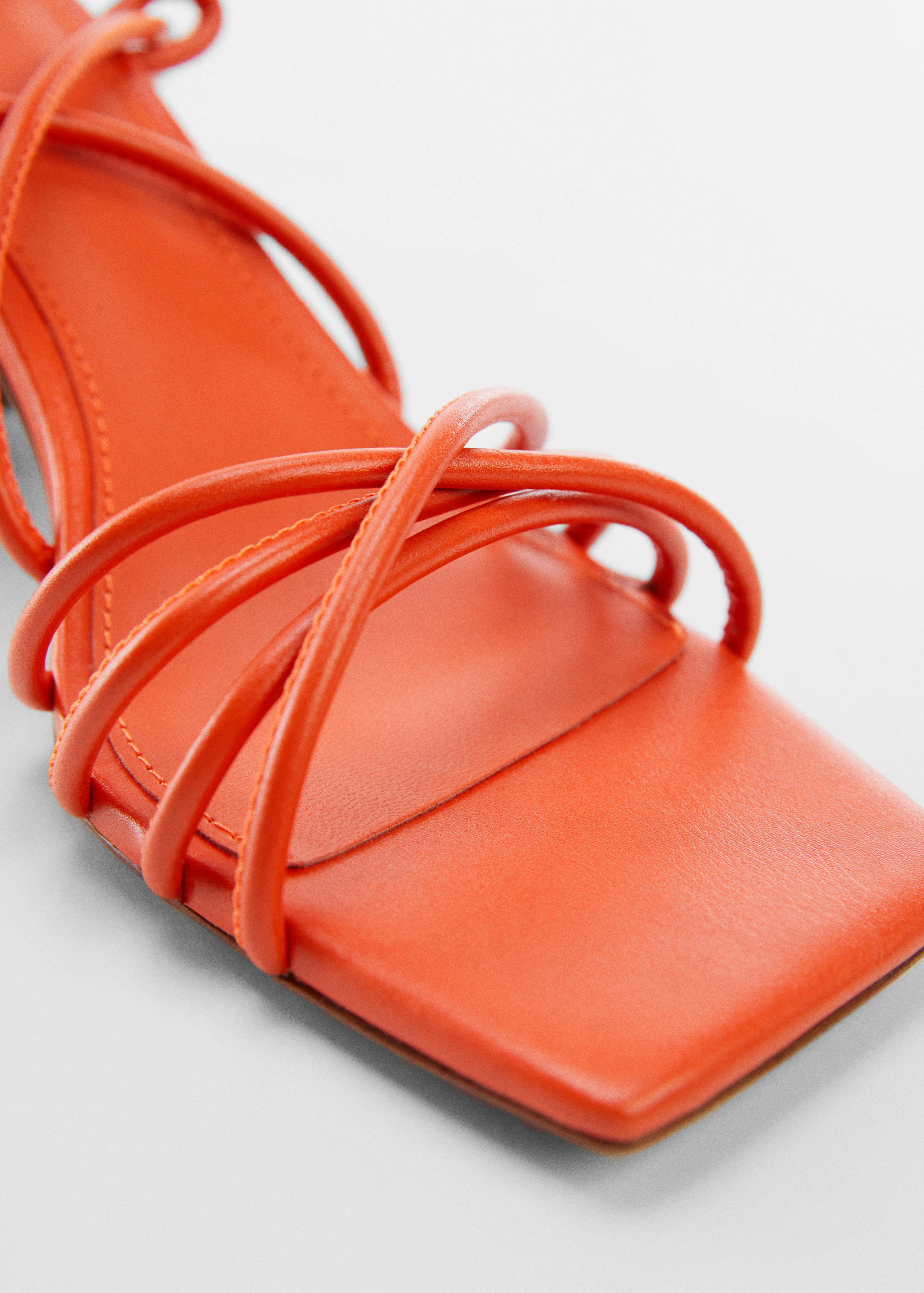 Criss-cross straps sandals - Details of the article 2