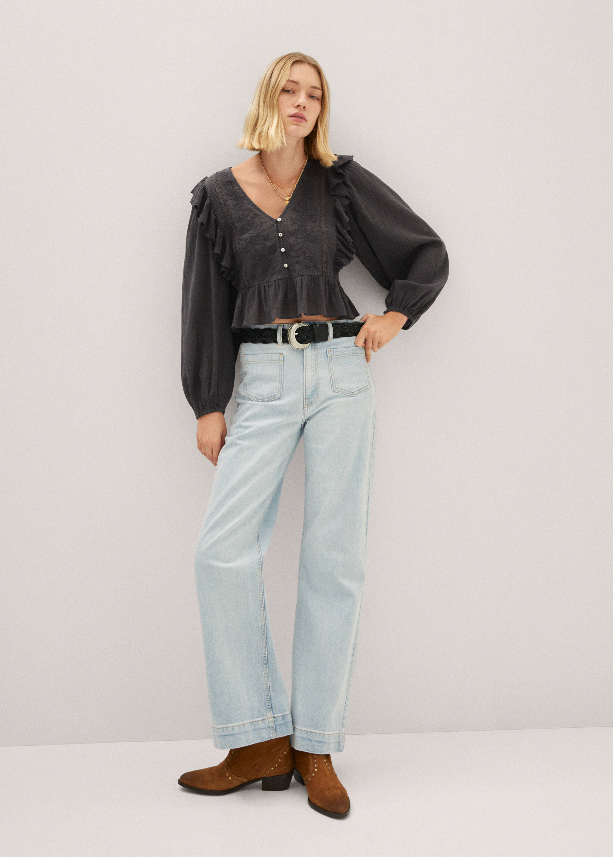 Embroidered puff-sleeve blouse - General plane
