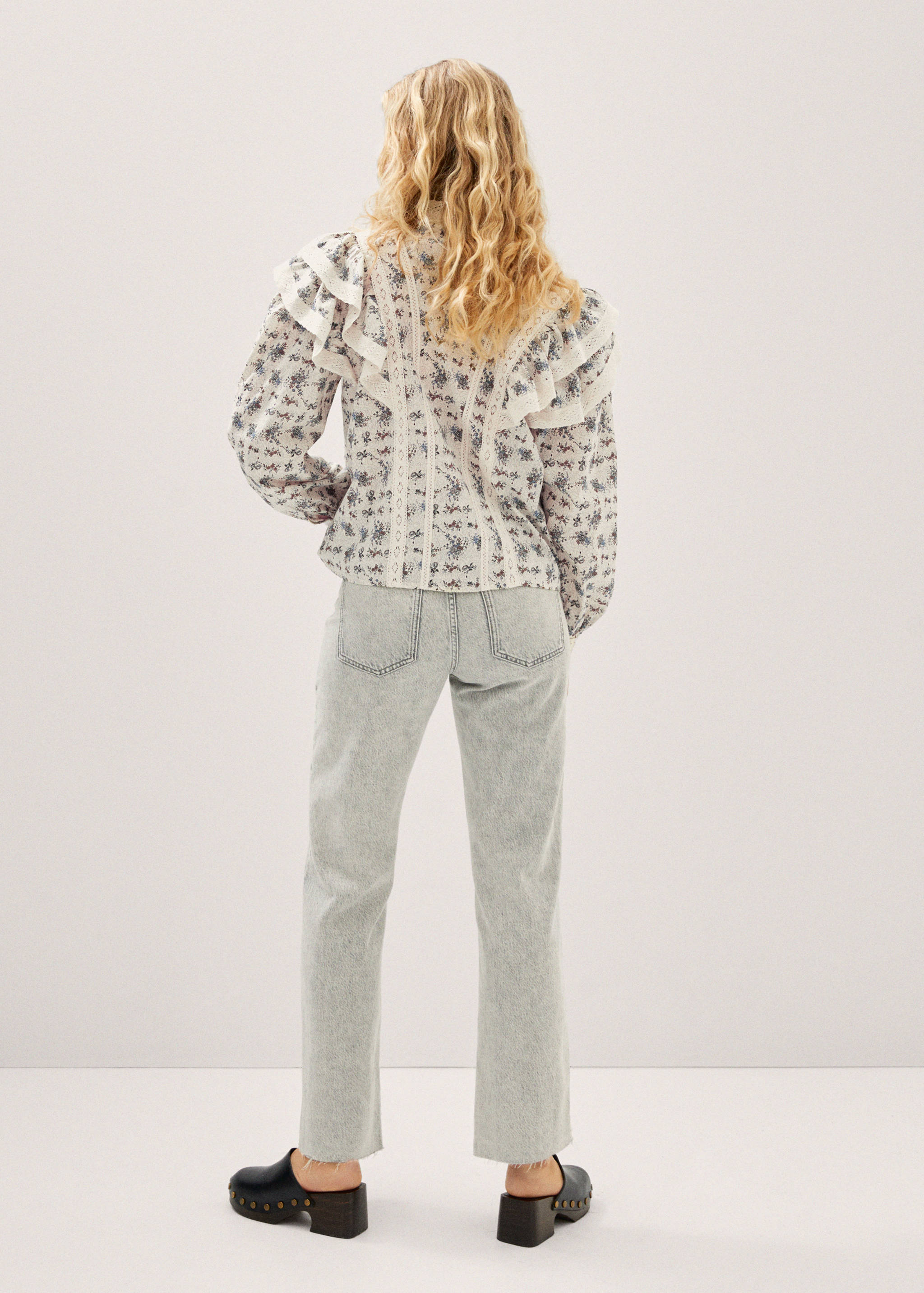 Bestickte Rüschenbluse - Rückseite des Artikels