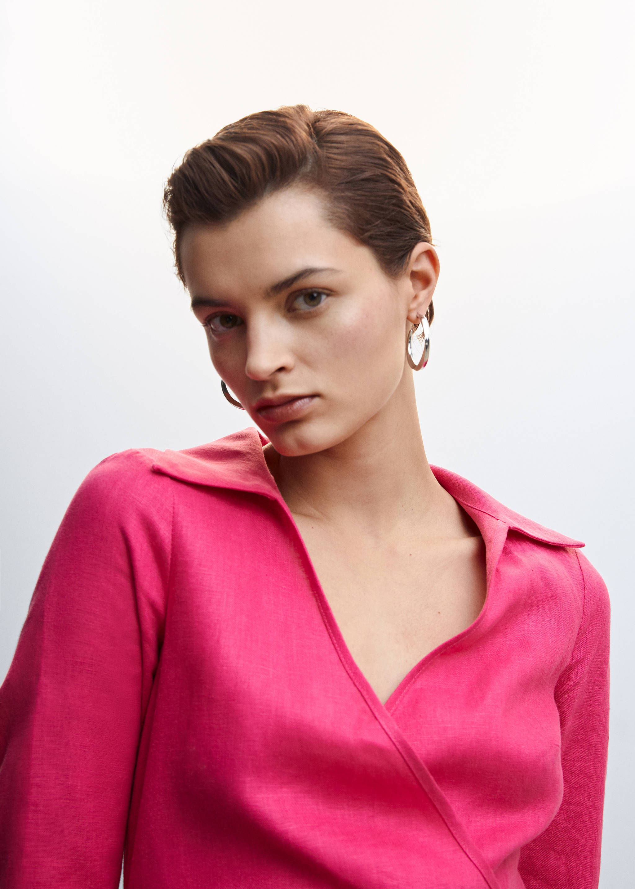 Vestido cruzado de linho - Pormenor do artigo 1