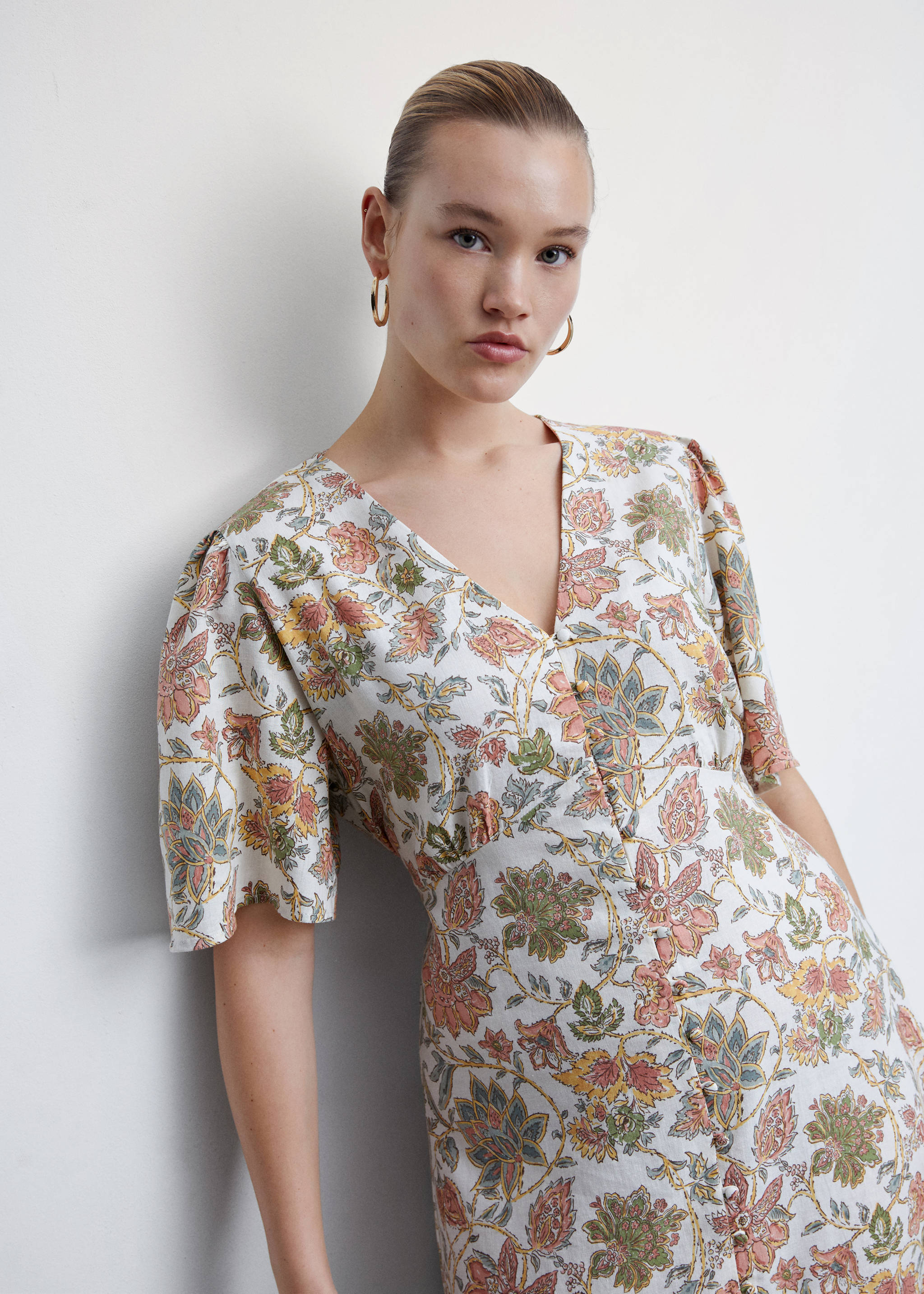 Buttoned linen-blend dress - Details of the article 4