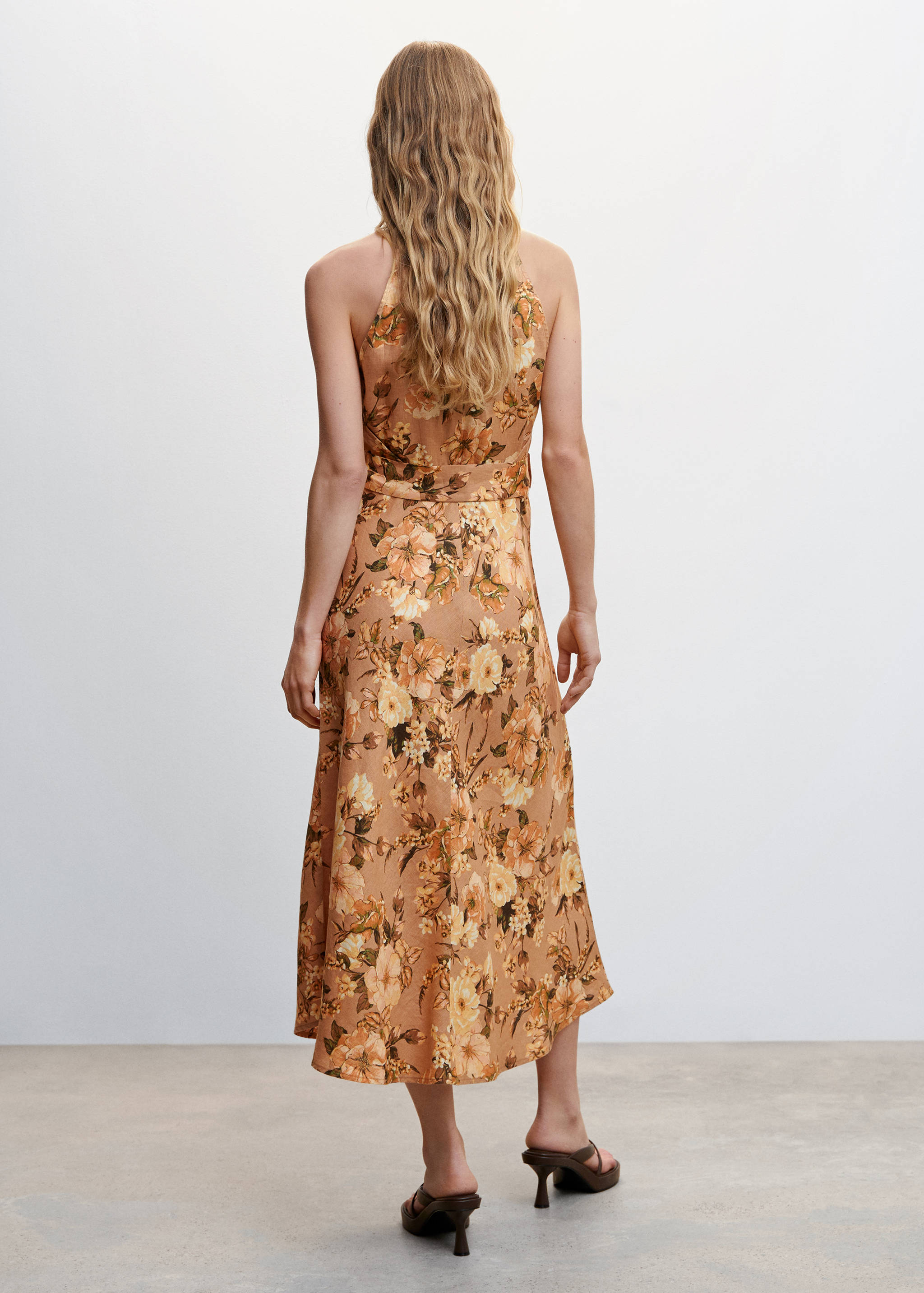 Vestido de linho às flores - Verso do artigo