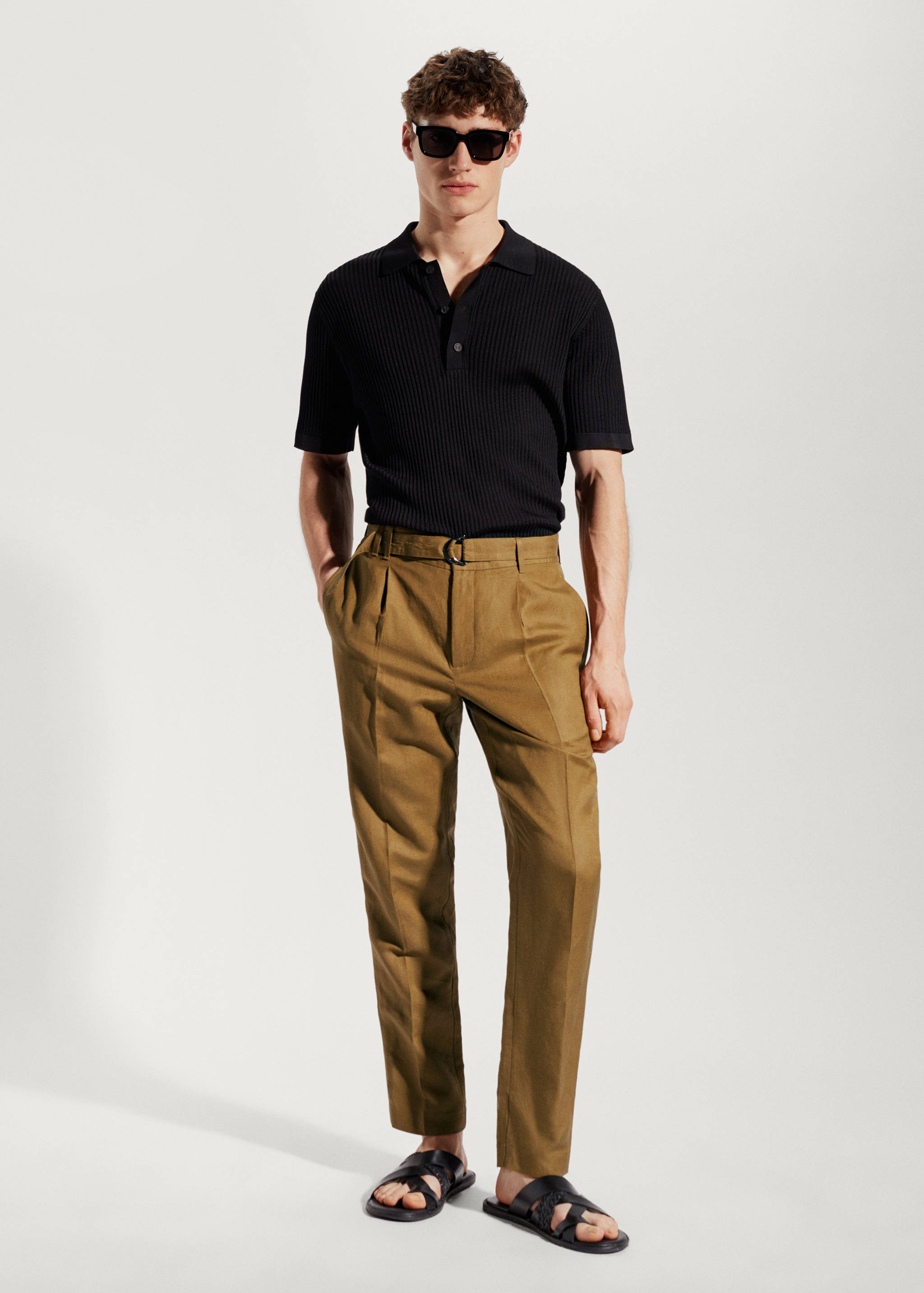 Belt line trousers - General plane