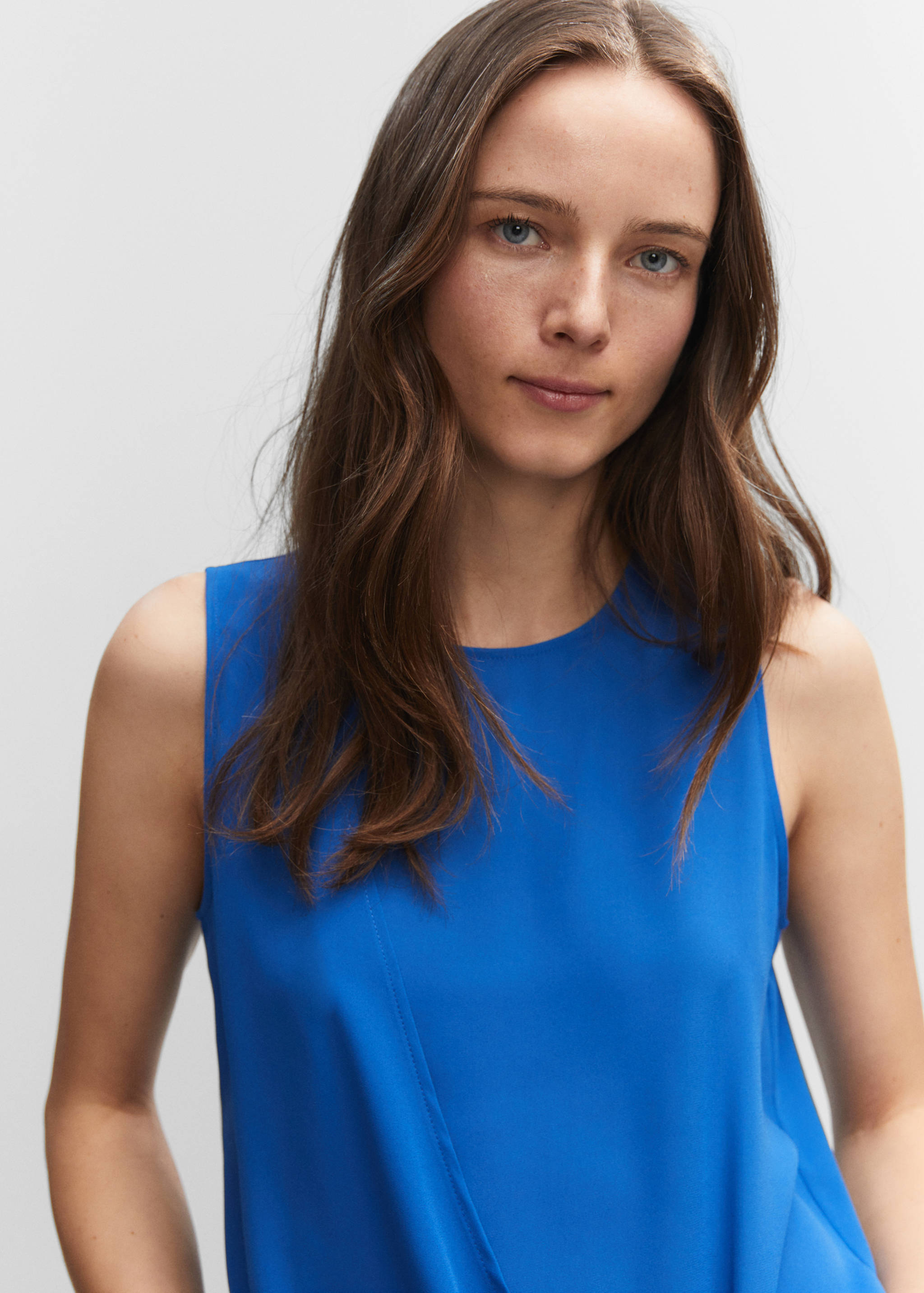 Wrap blouse with button - Details of the article 1