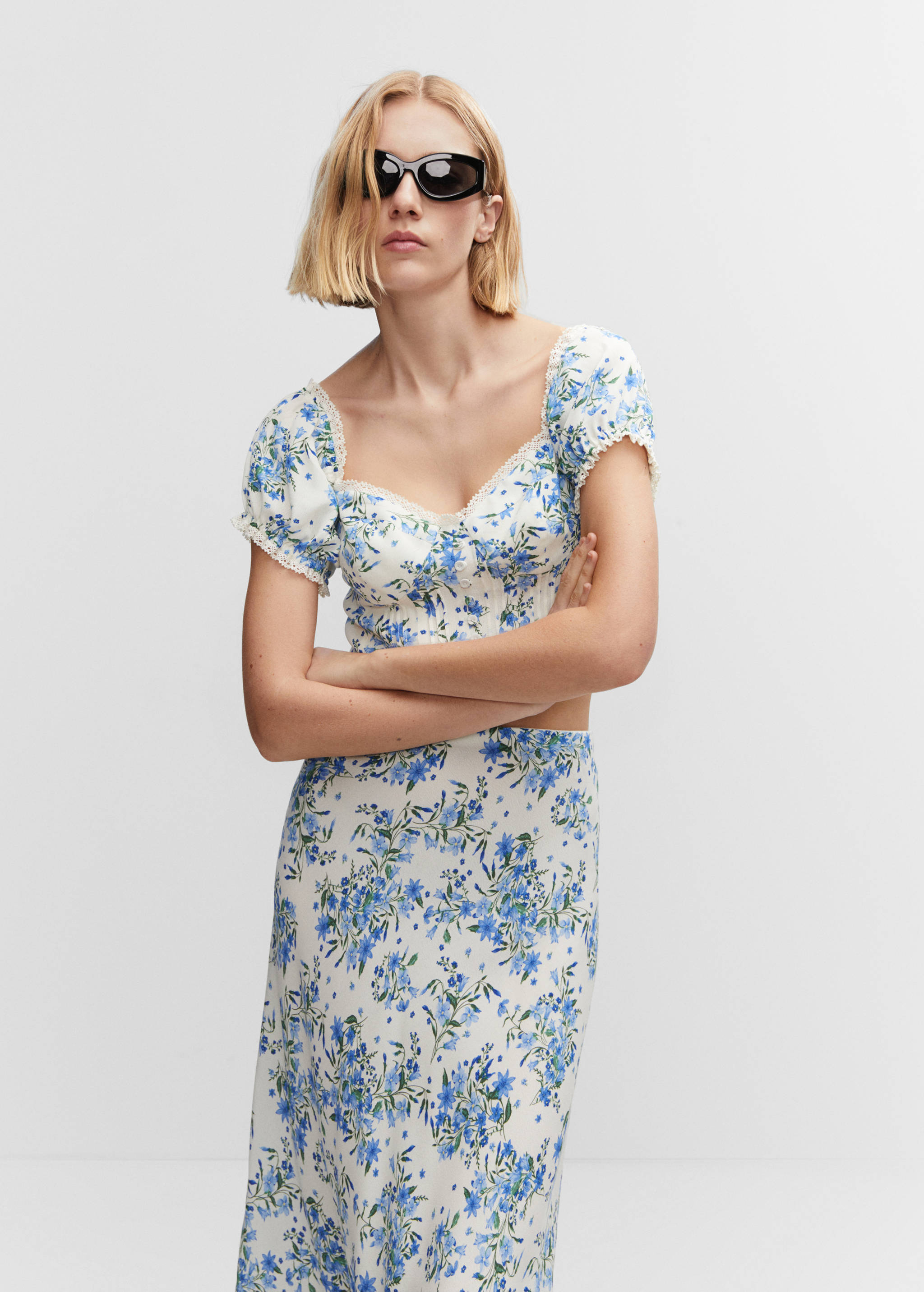 Top crop floral - Plano medio