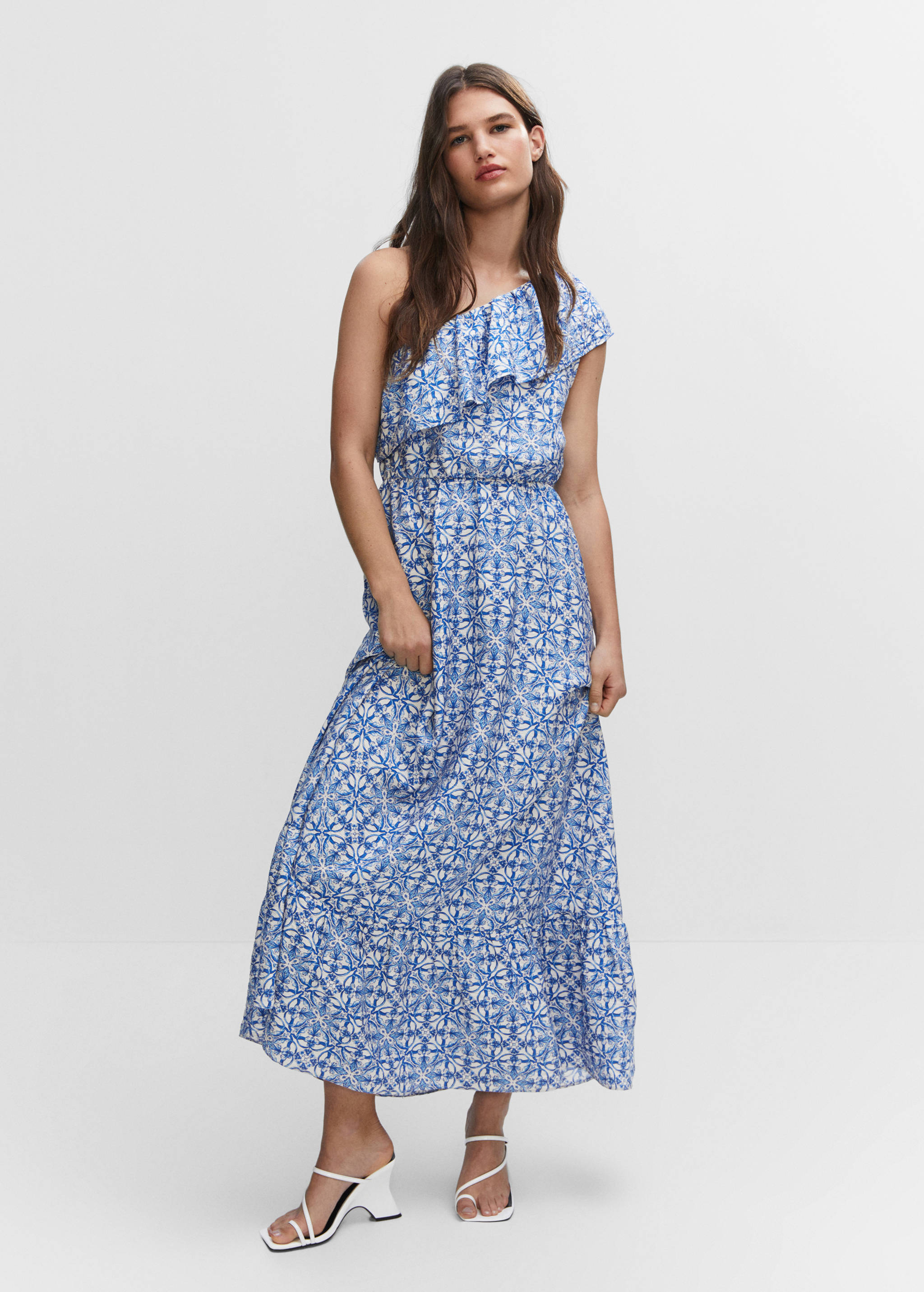 Asymmetrical ruffle dress - General plane