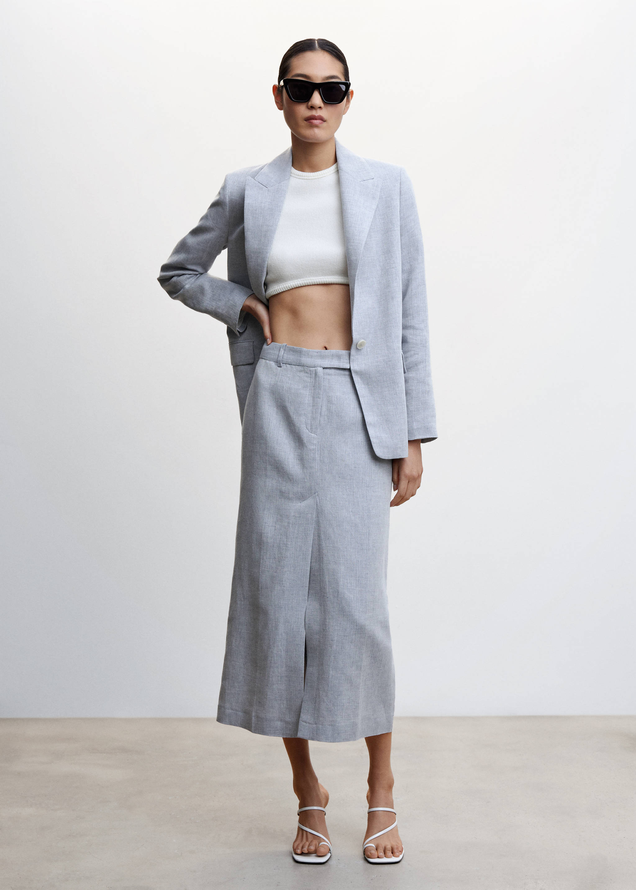 Linen skirt with slit - General plane