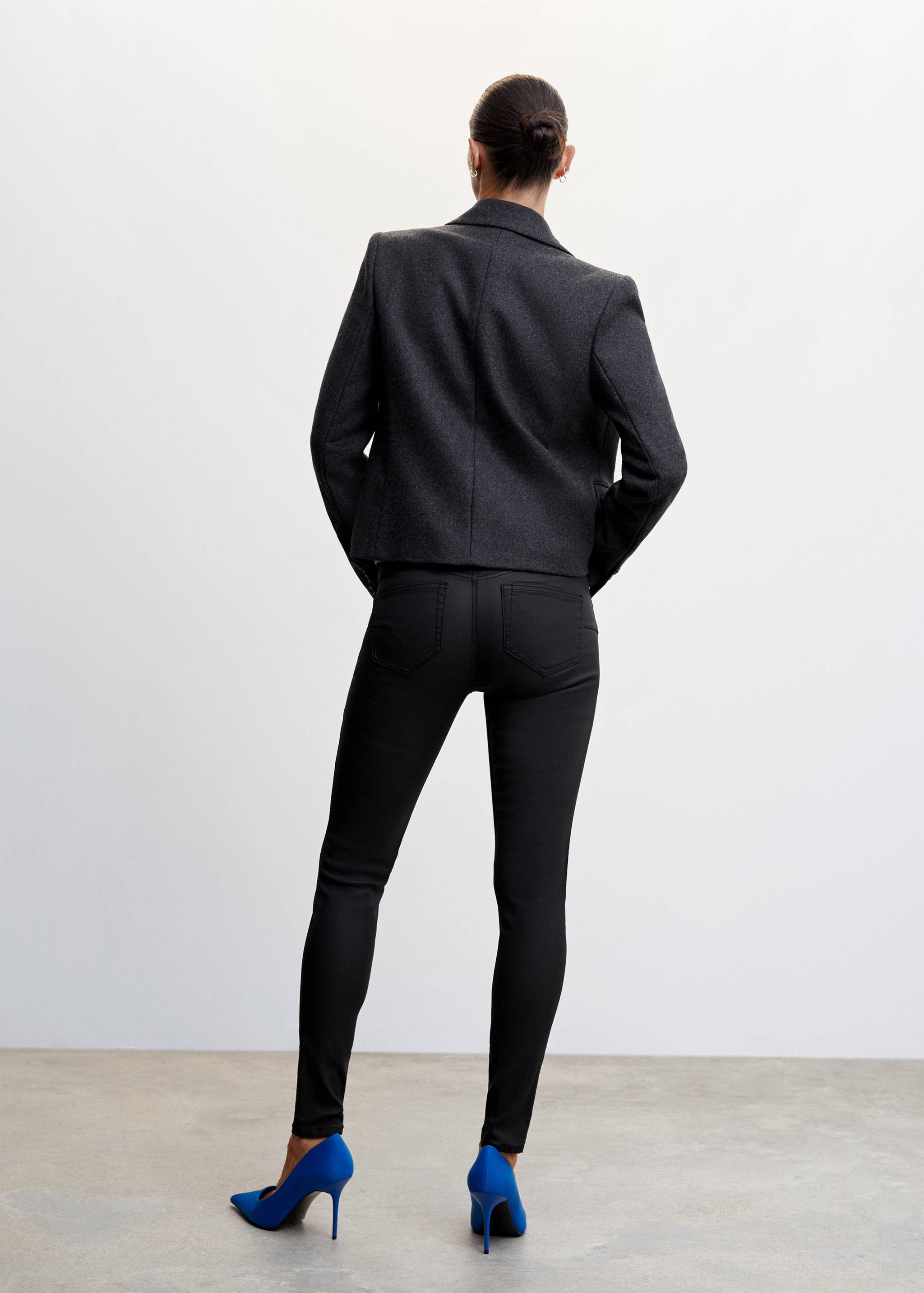 Skinny, push-up, viaszolt farmer - A cikk hátulja