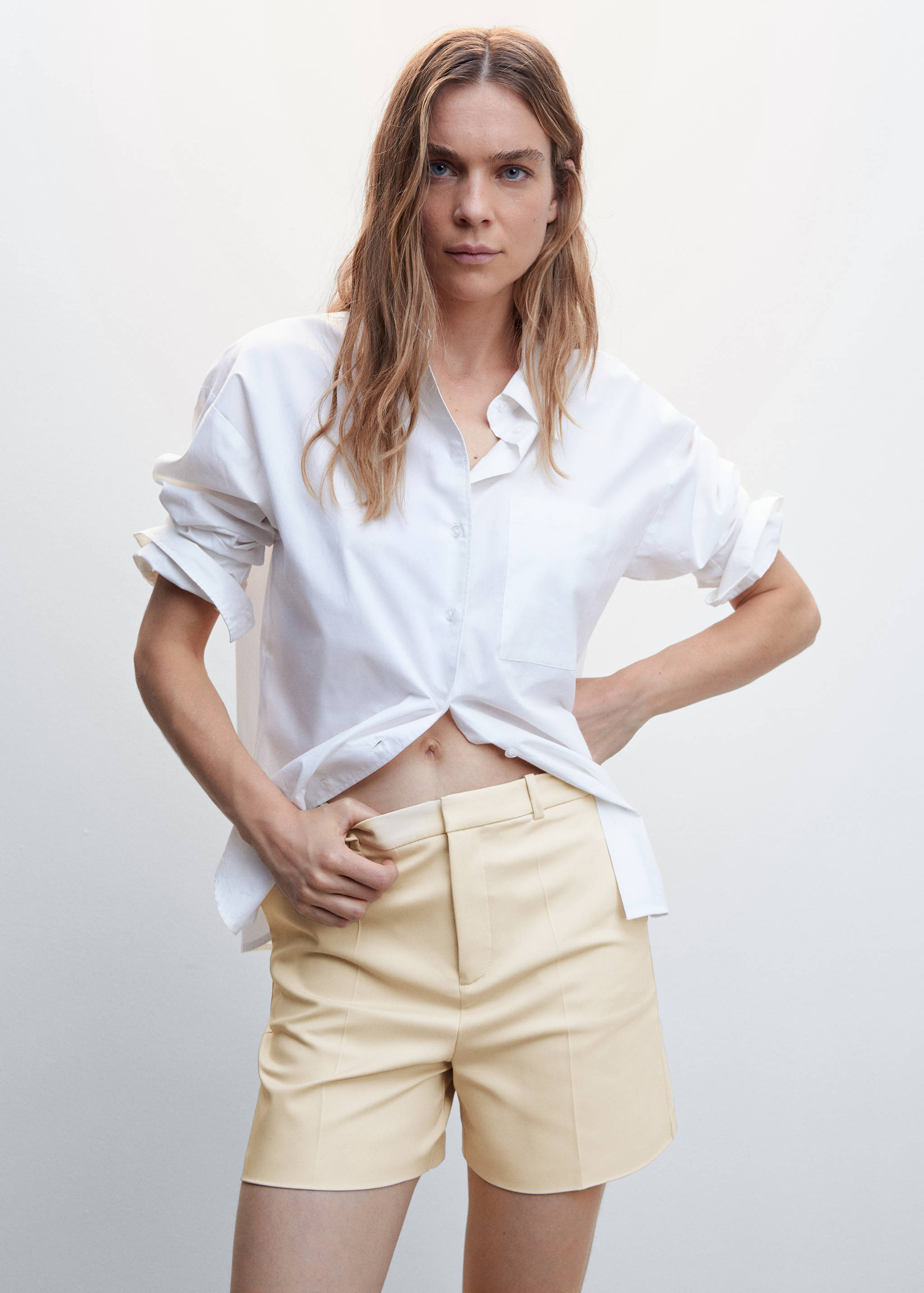 Shorts rectes tir alt - Pla mig