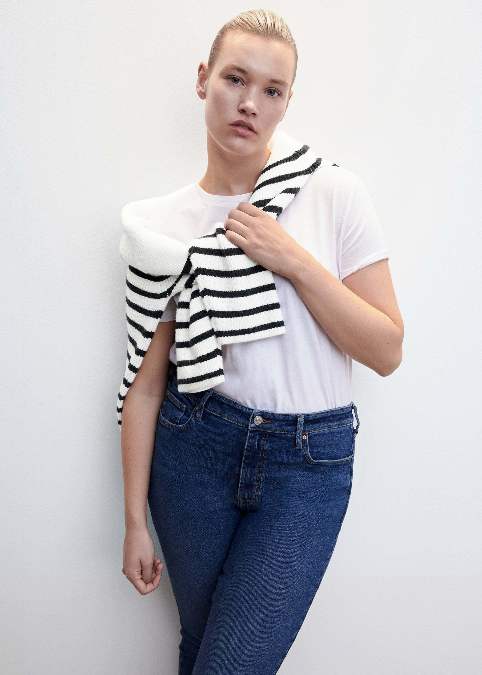 High-rise skinny jeans - Details of the article 5