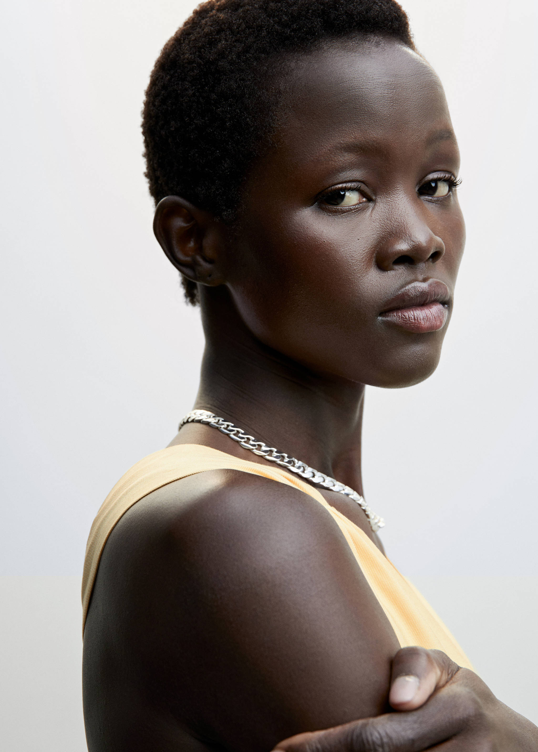 Kurzer Jumpsuit mit Wickeldesign - Detail des Artikels 1