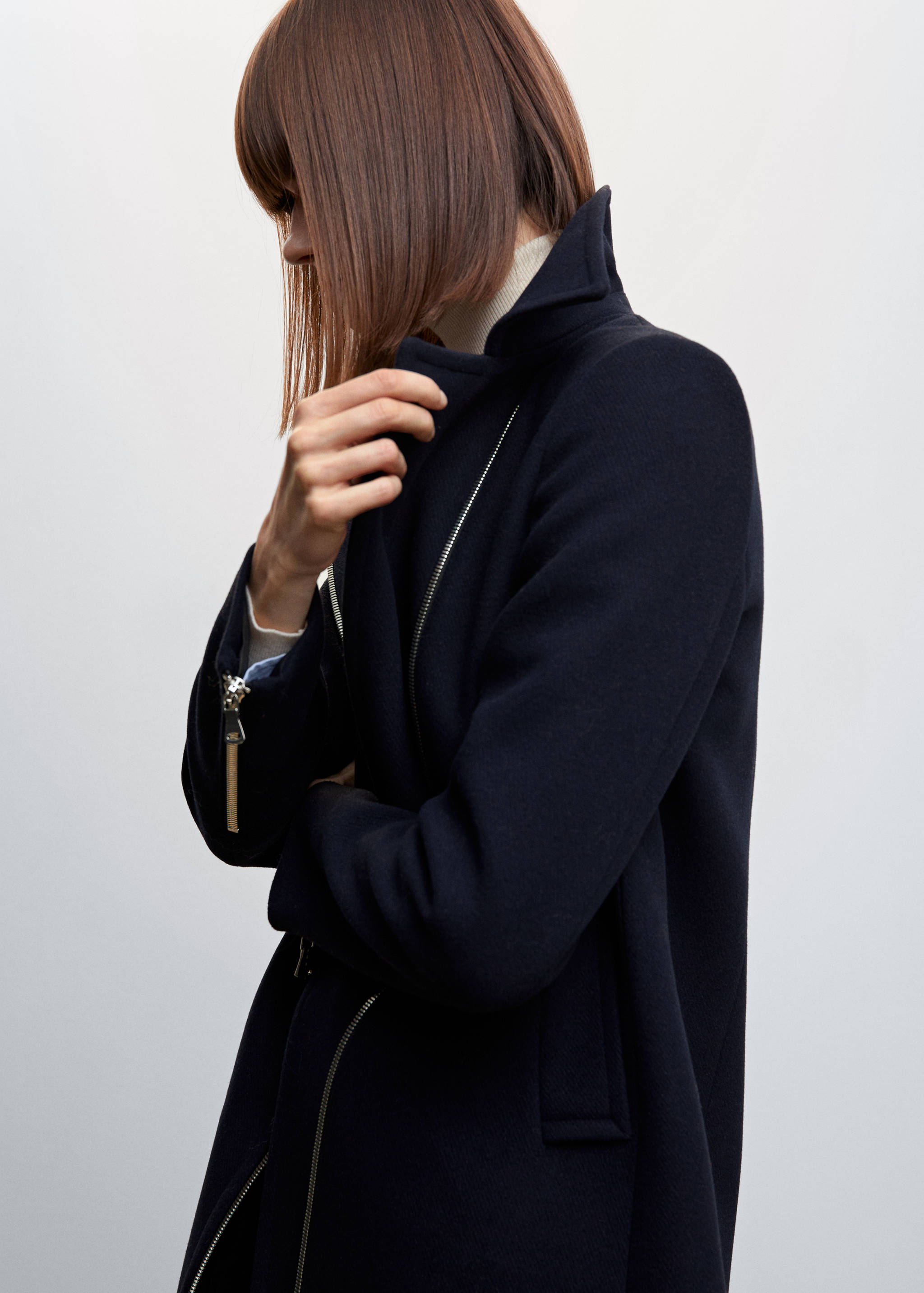 Mantel mit abnehmbarem Kunstfellkragen - Detail des Artikels 1