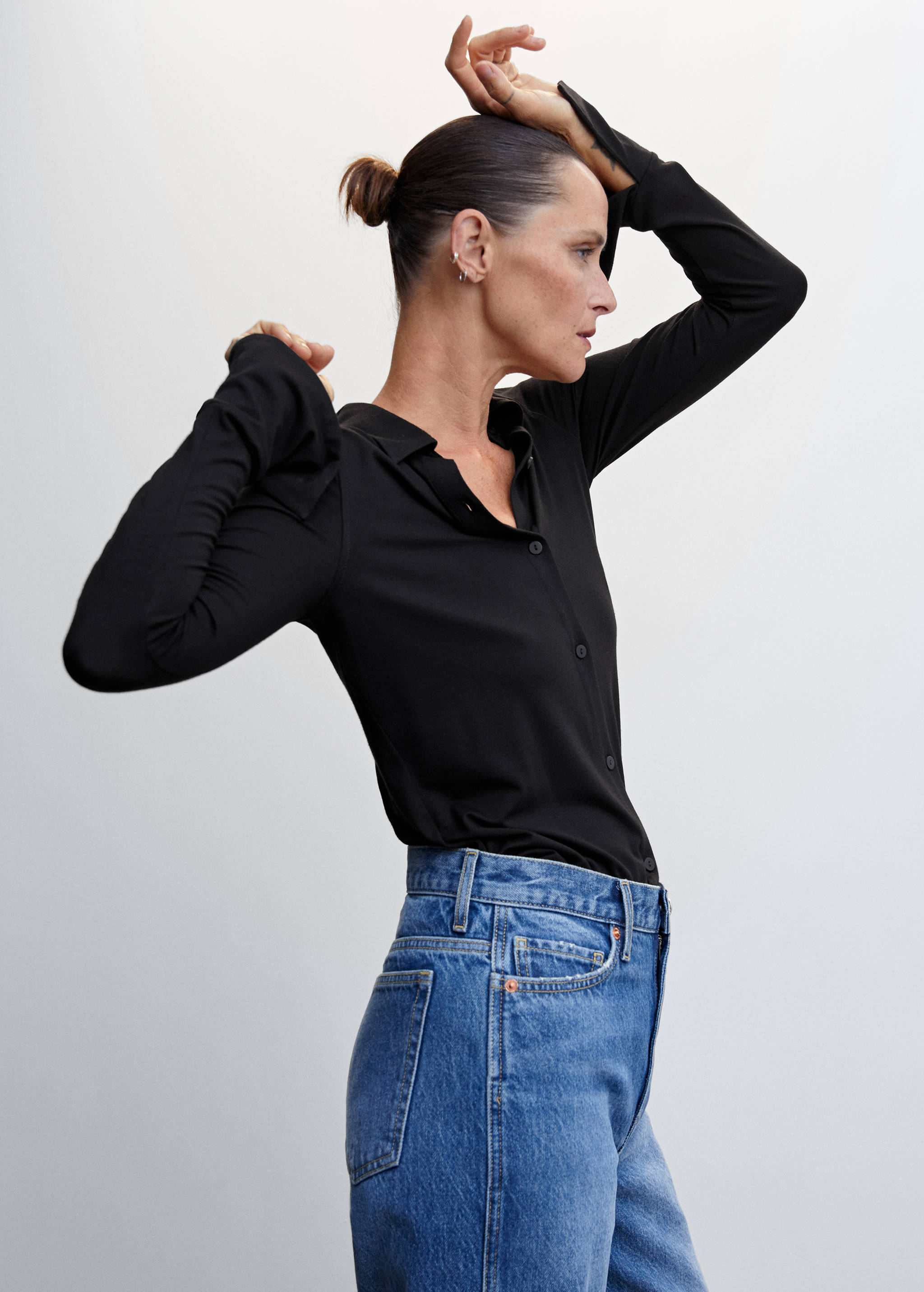 Fließende Bluse mit Knöpfen - Detail des Artikels 1