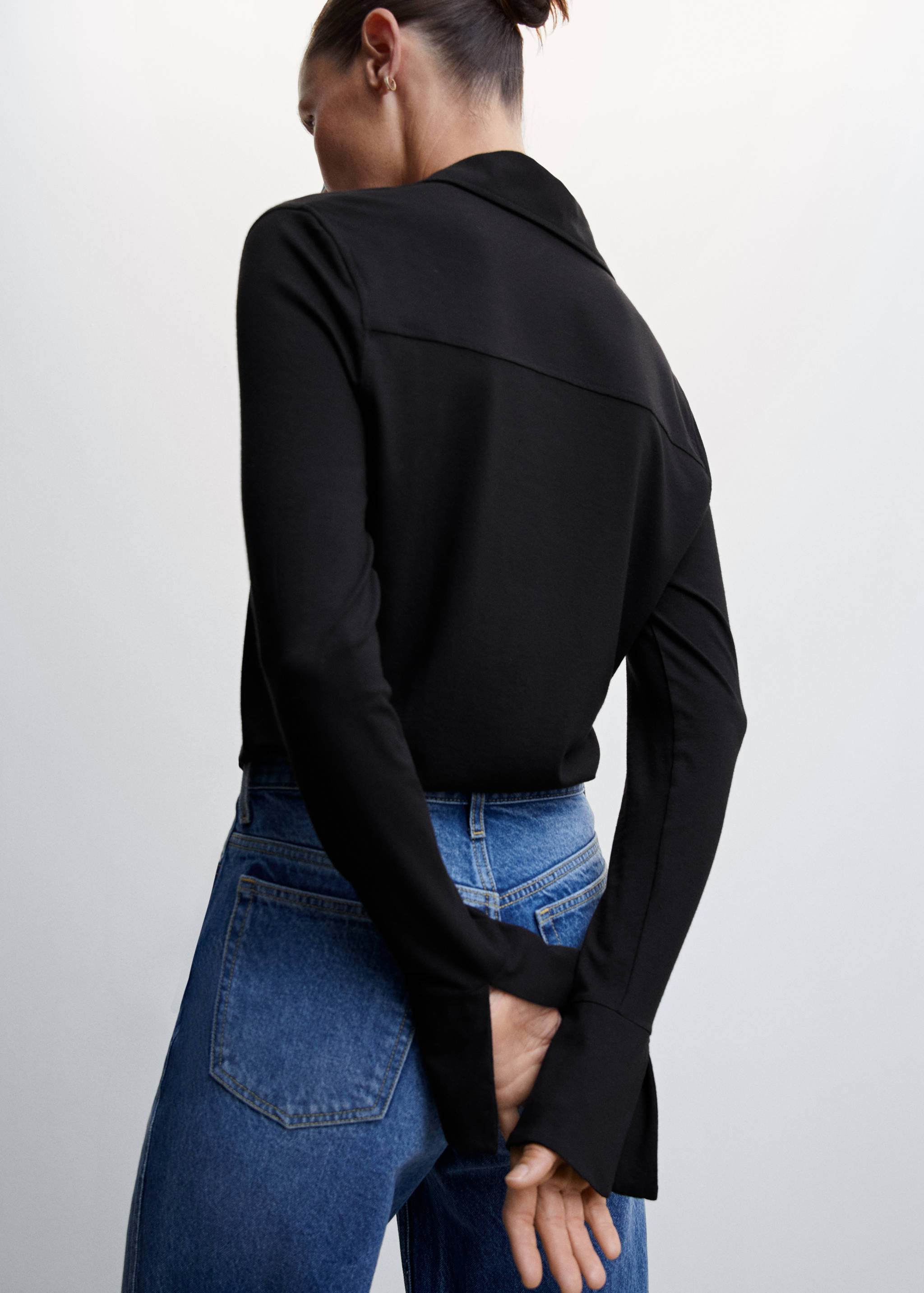 Fließende Bluse mit Knöpfen - Detail des Artikels 6