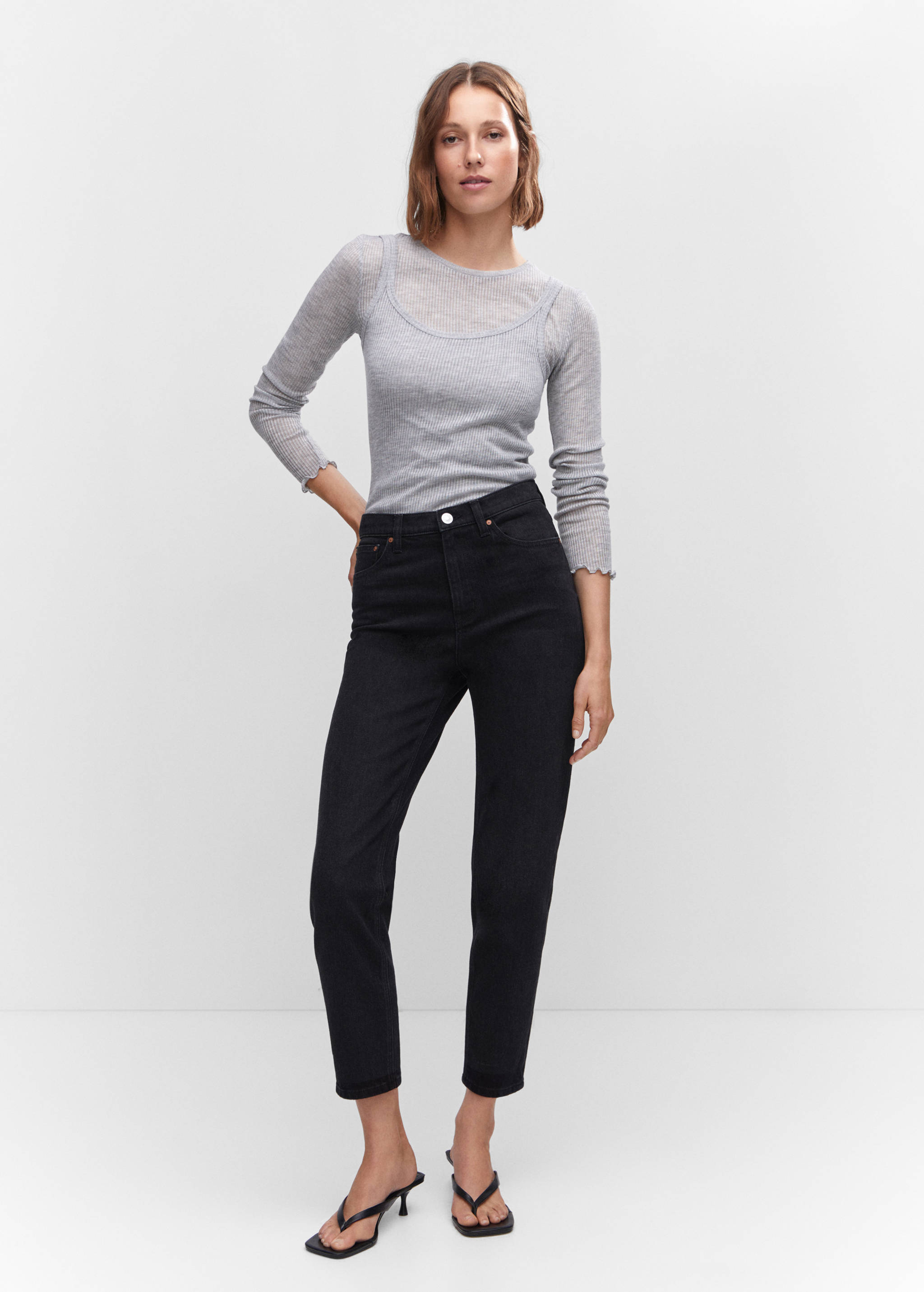 Comfort Mom-Jeans mit hoher Bundhöhe - Allgemeine Ansicht