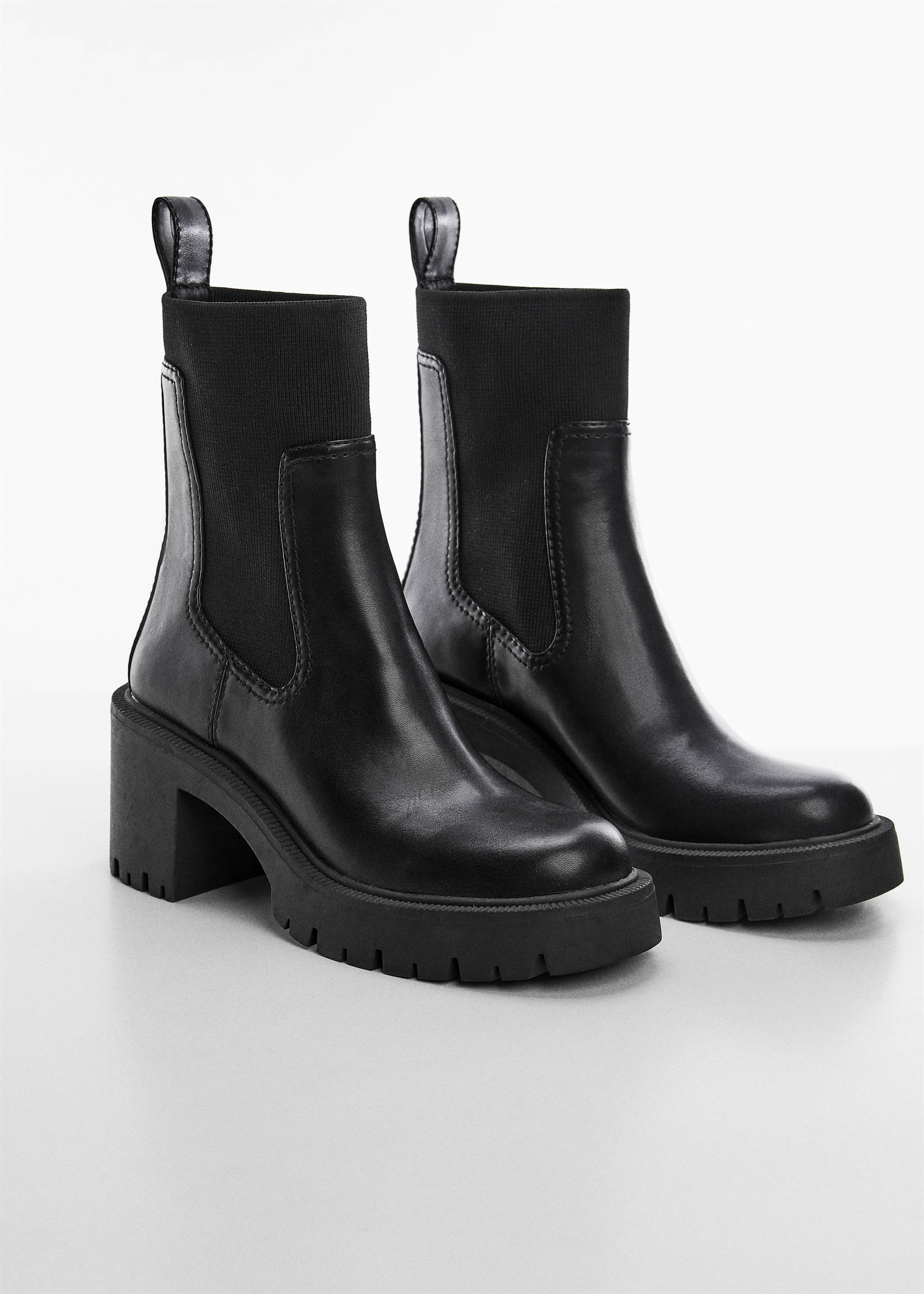 Botín suela track - Plano medio