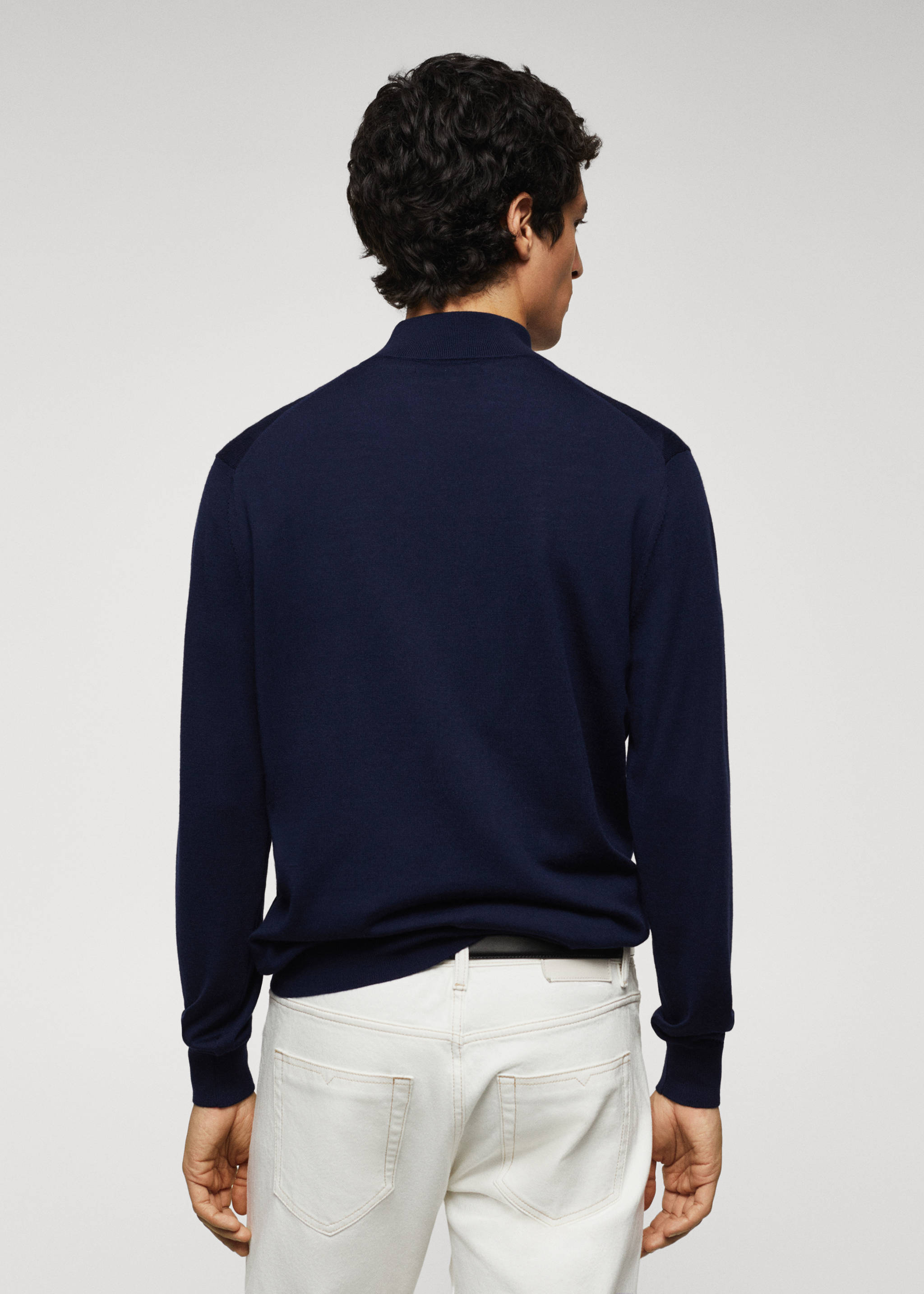 100% merino wool sweater - Reverse of the article