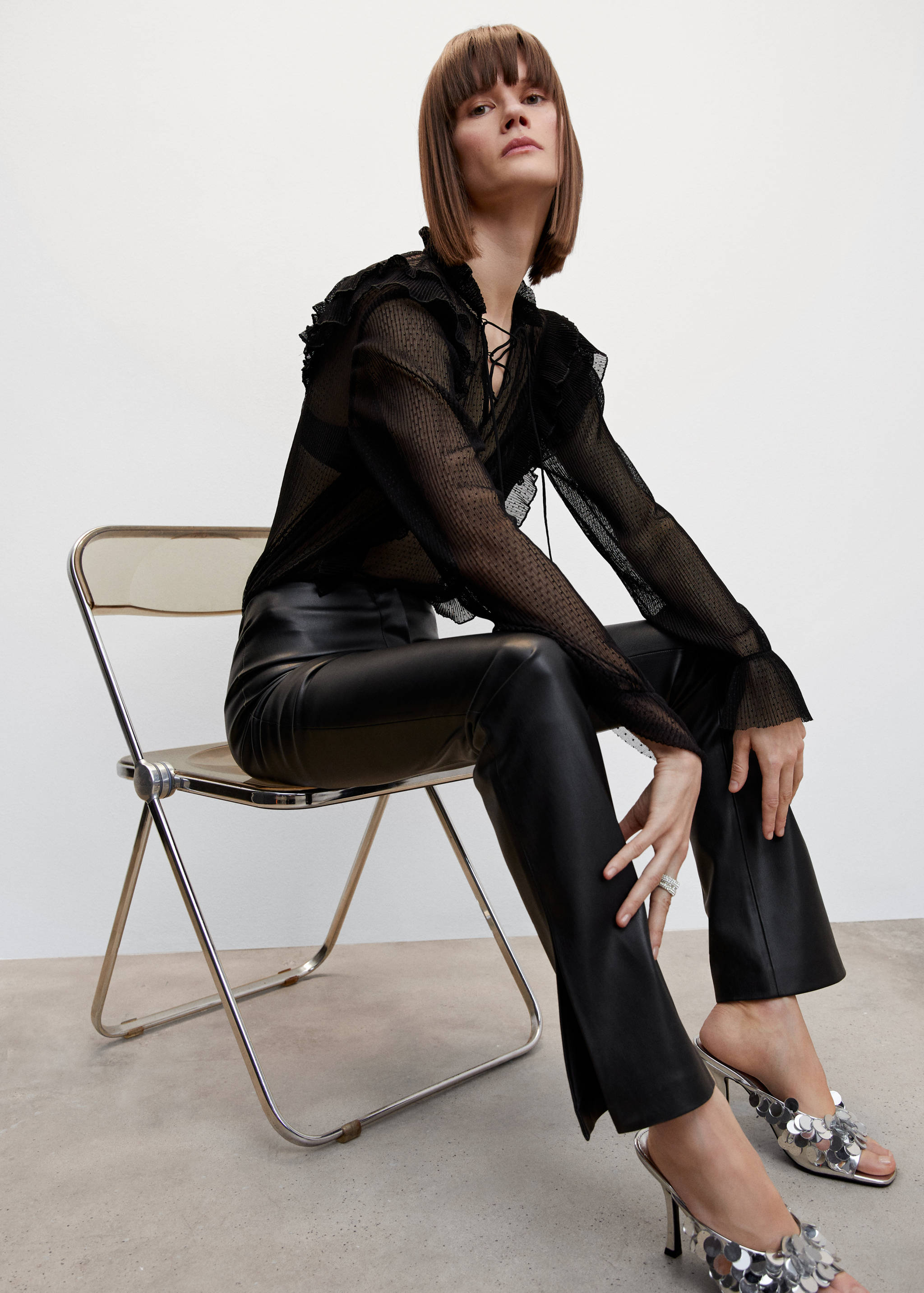 Leather-effect trousers - Details of the article 1