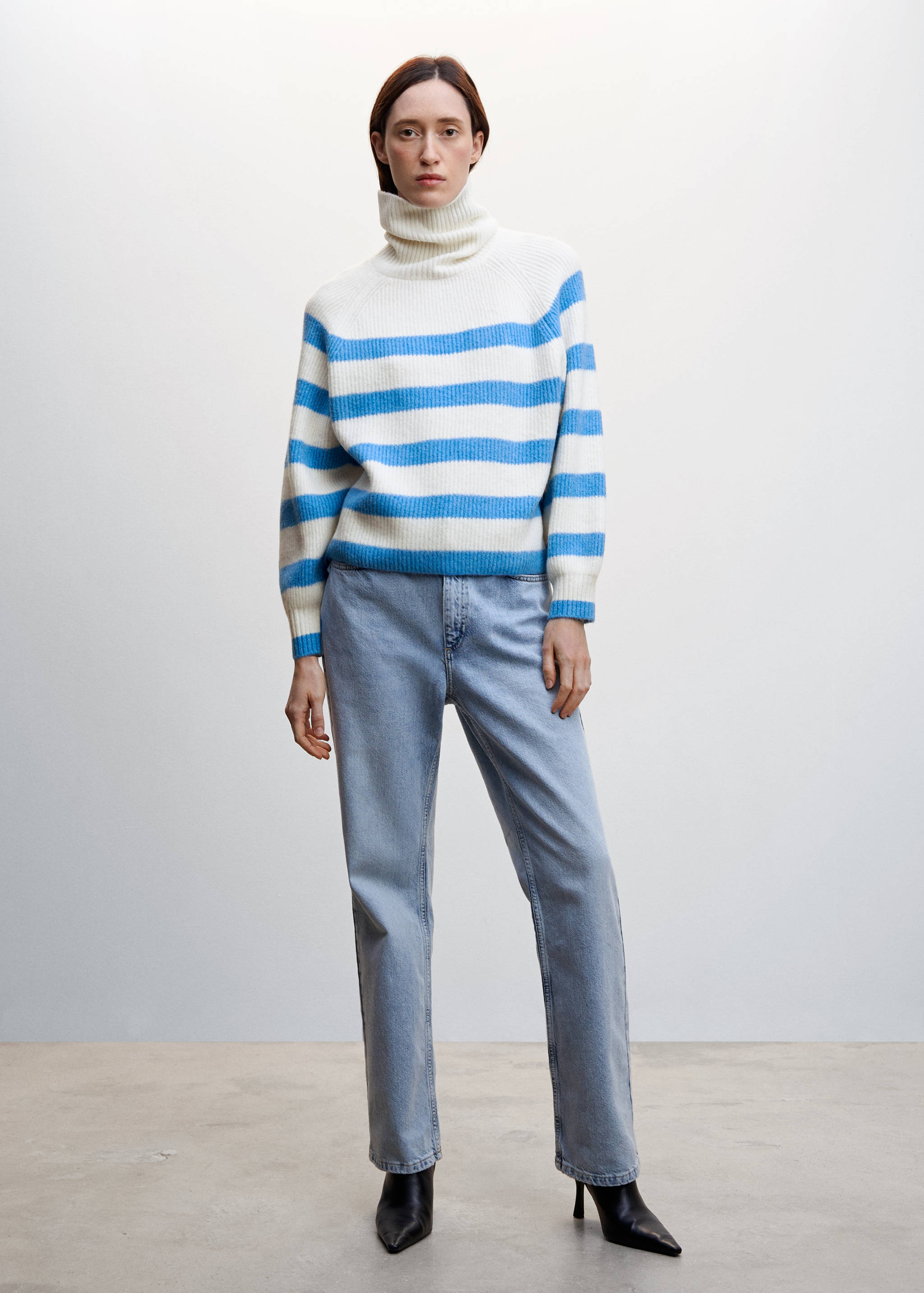 Gestreifter Rollkragenpullover - Allgemeine Ansicht