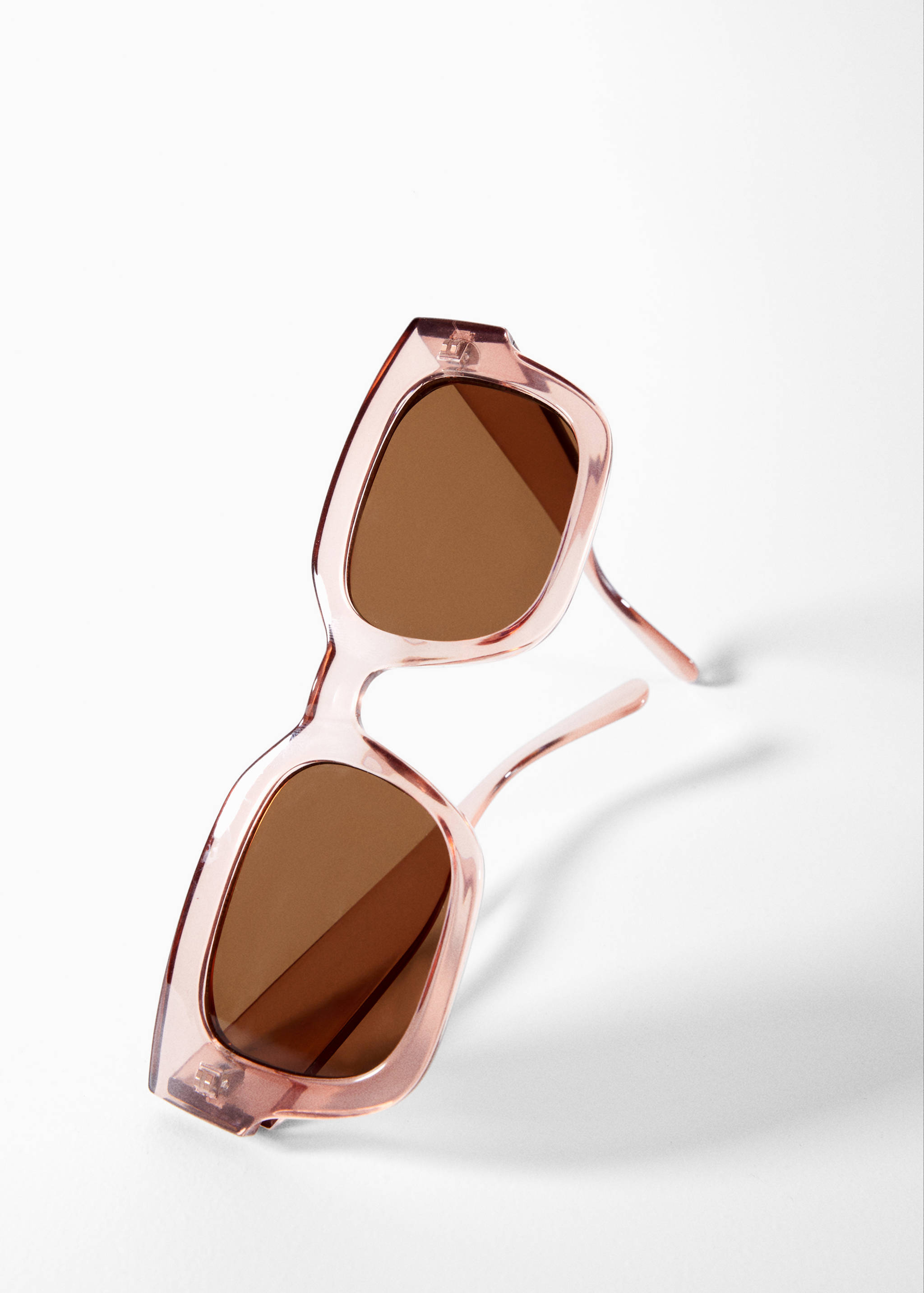 Sonnenbrille mit viereckiger Brillenfassung - Detail des Artikels 5