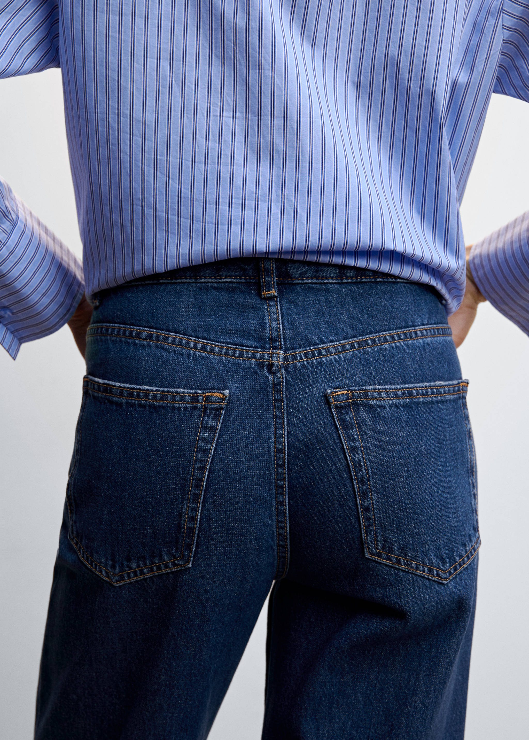 Wideleg mid-rise jeans - Details of the article 4