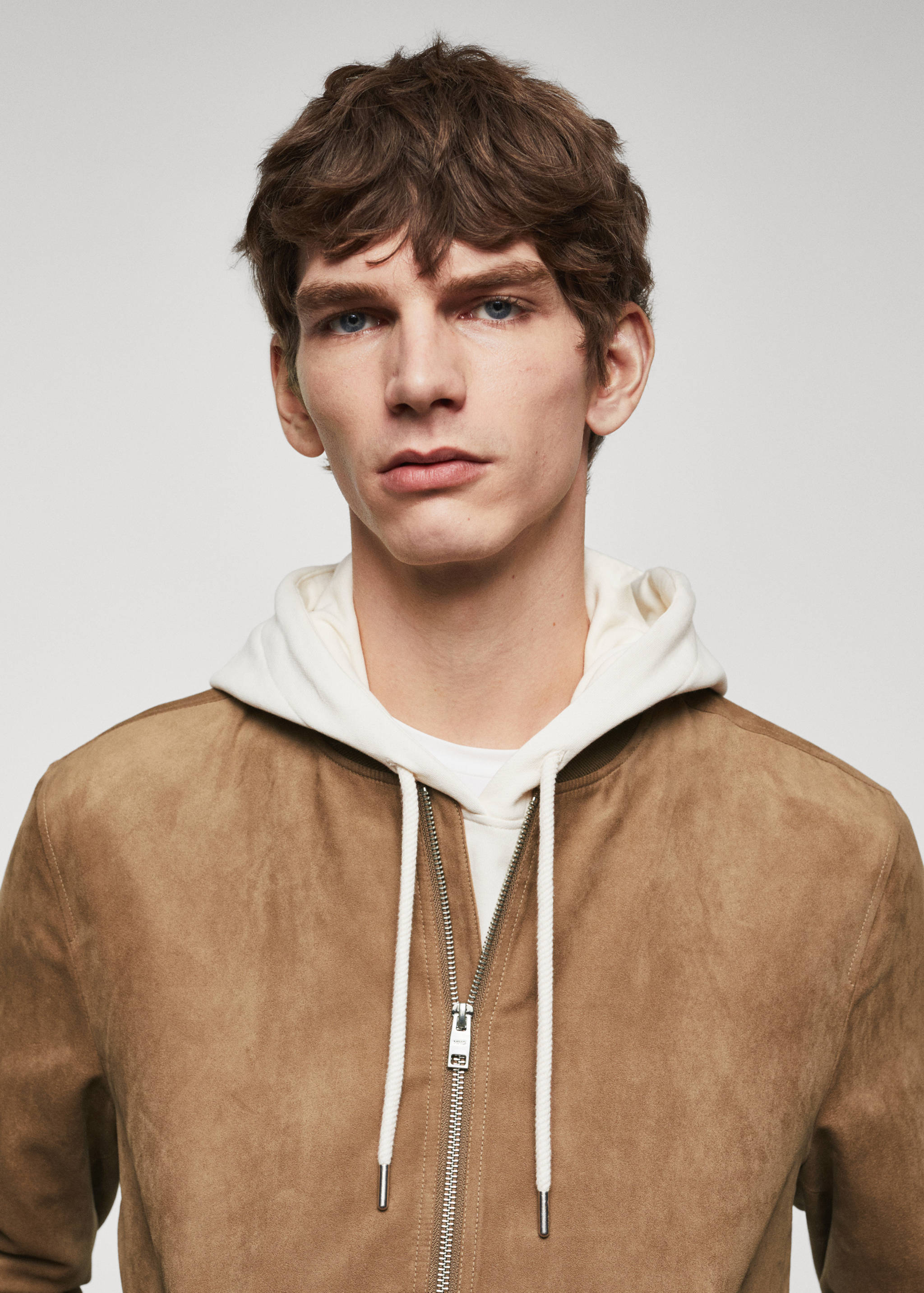 Caçadora bomber efecte pell girada - Detall de l'article 1