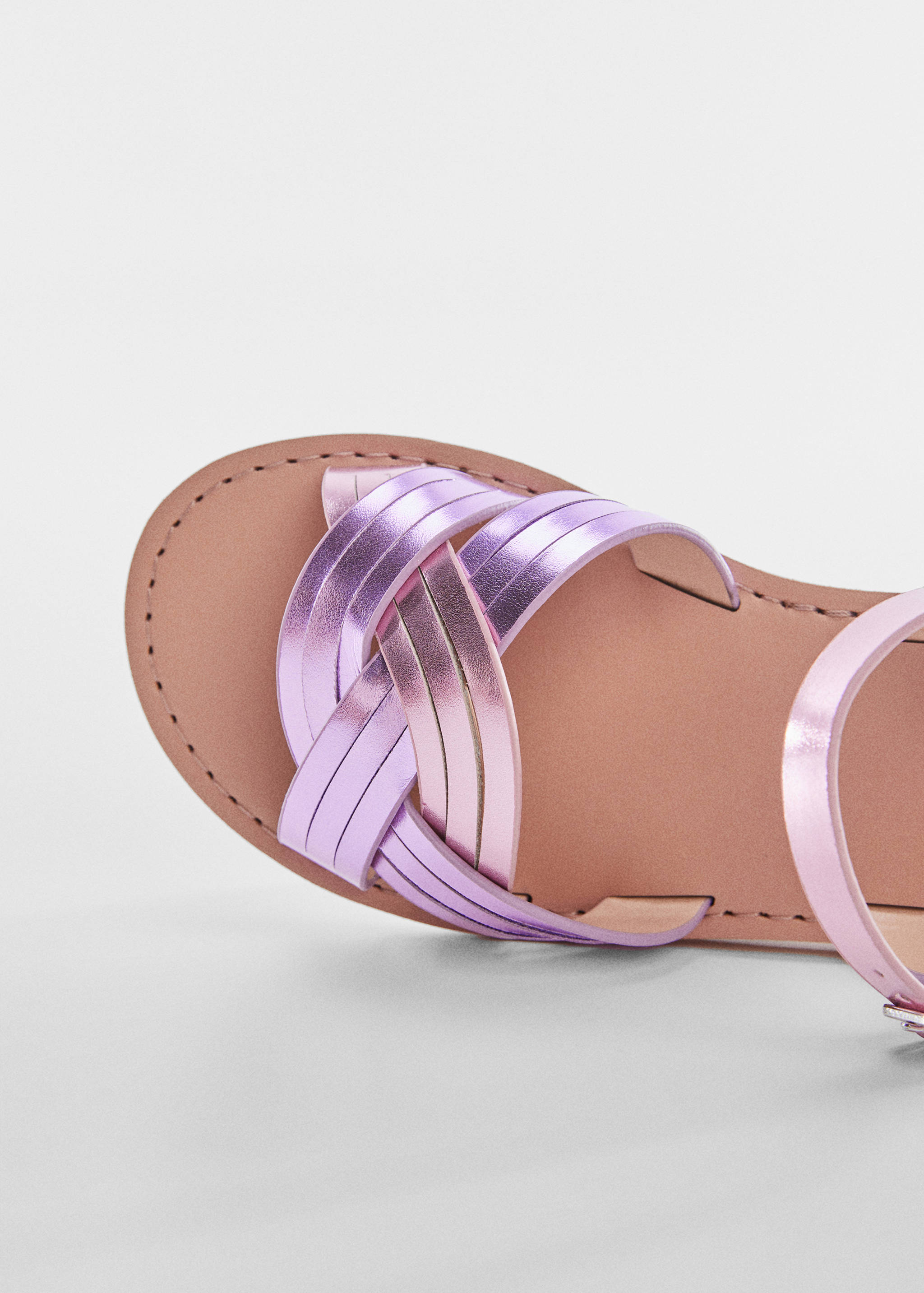 Criss-cross straps sandals - Details of the article 2