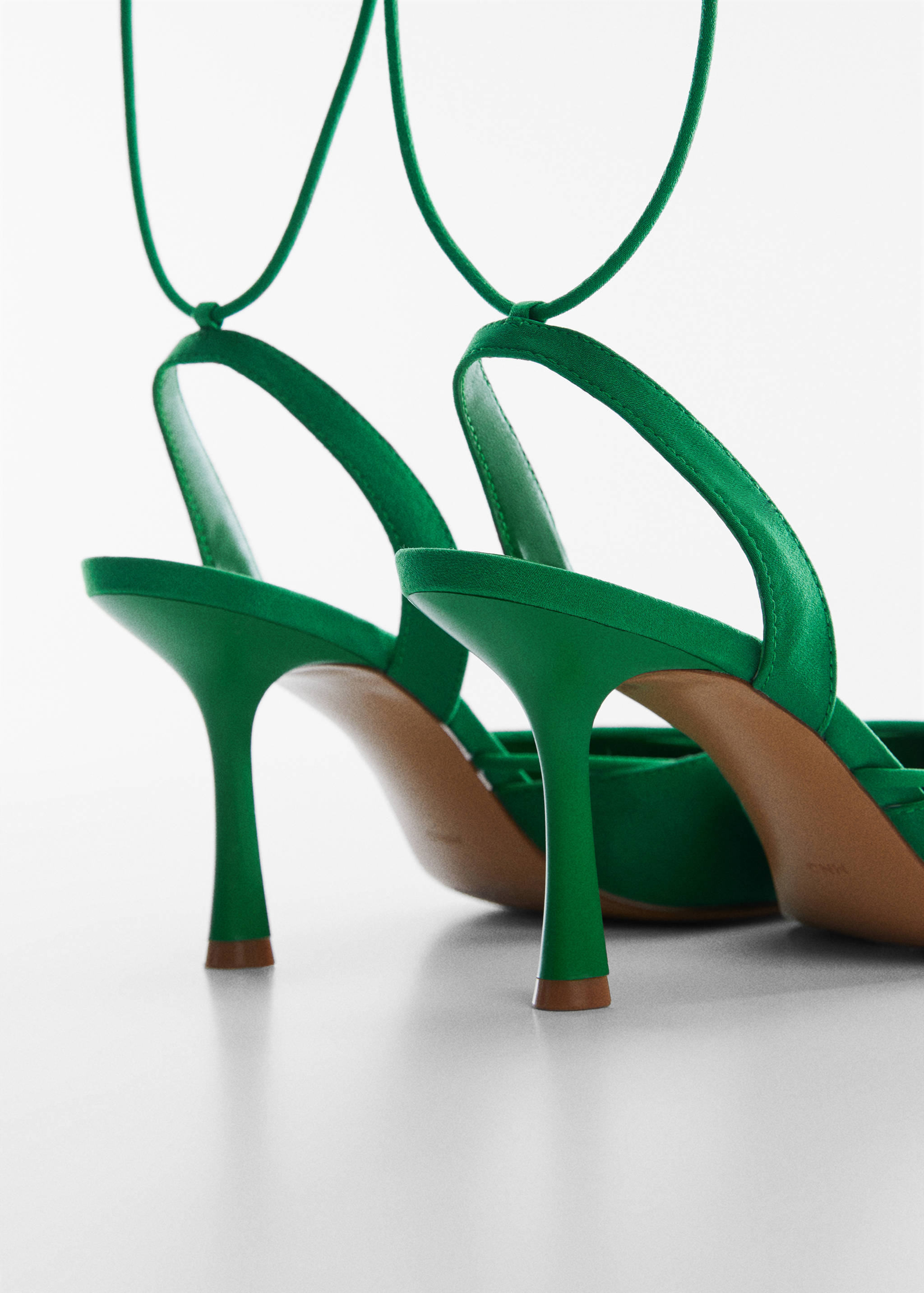 Högklackade skor band - Detaljer om artikeln 2