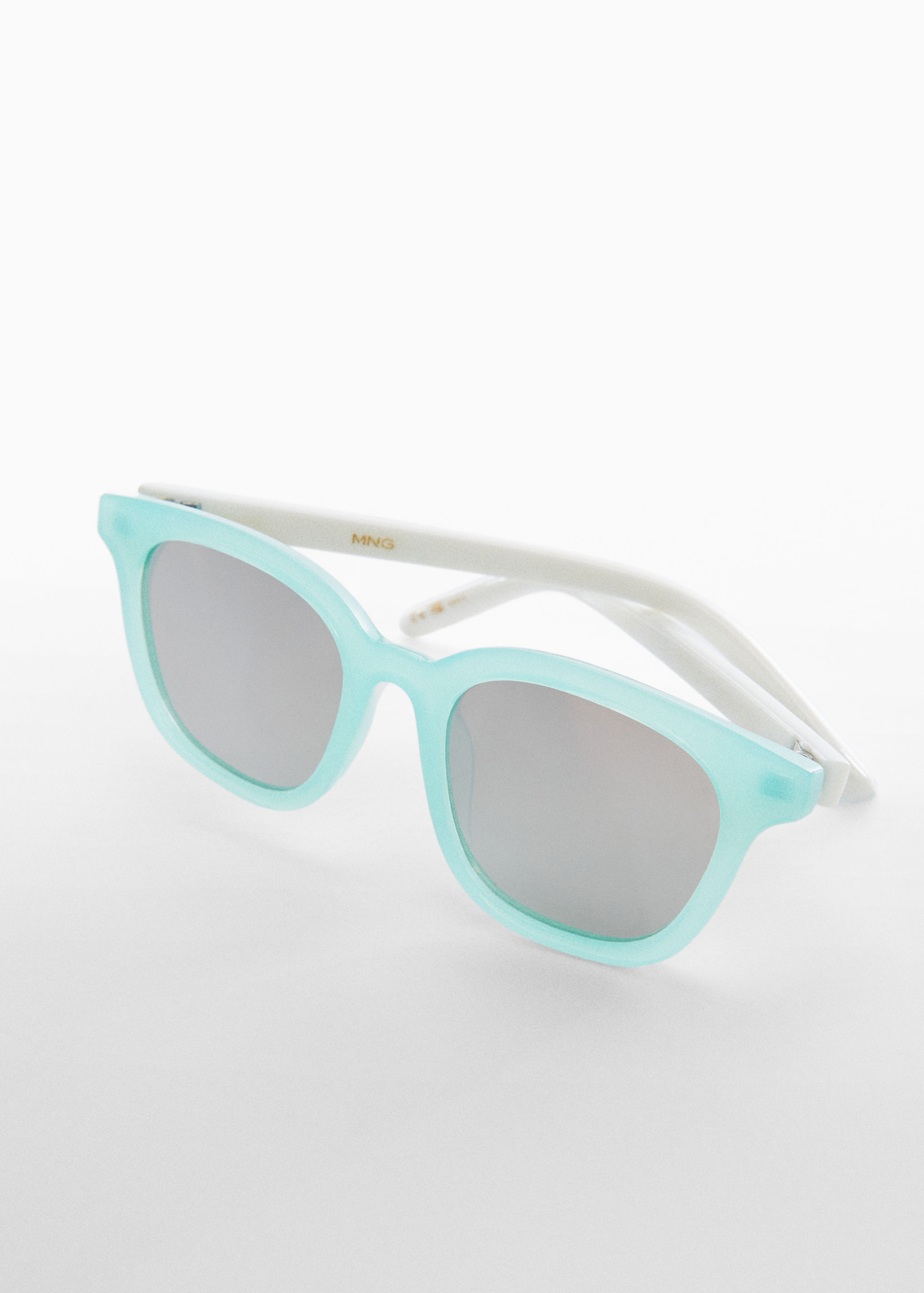 Resin frame sunglasses - Details of the article 2