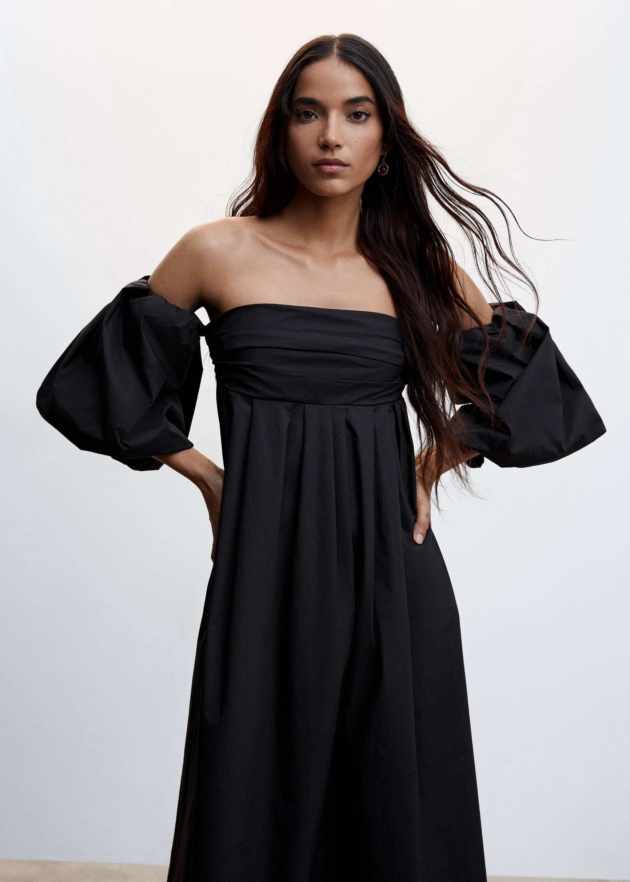 Vestit midi màniga bollada - Pla mig