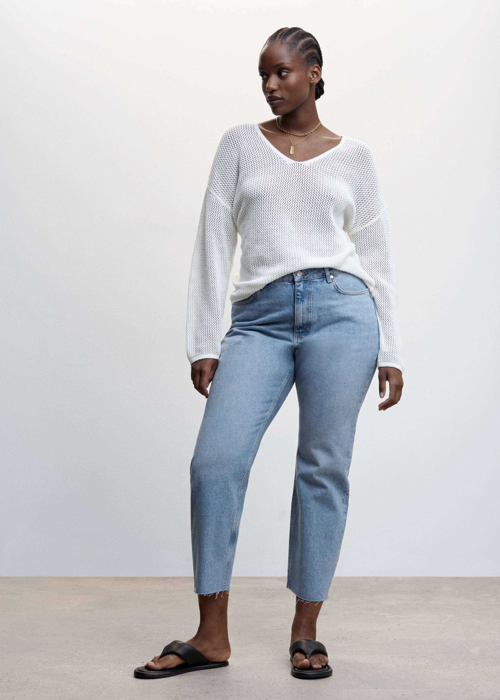 Straight jeans with frayed hem   - Details of the article 3