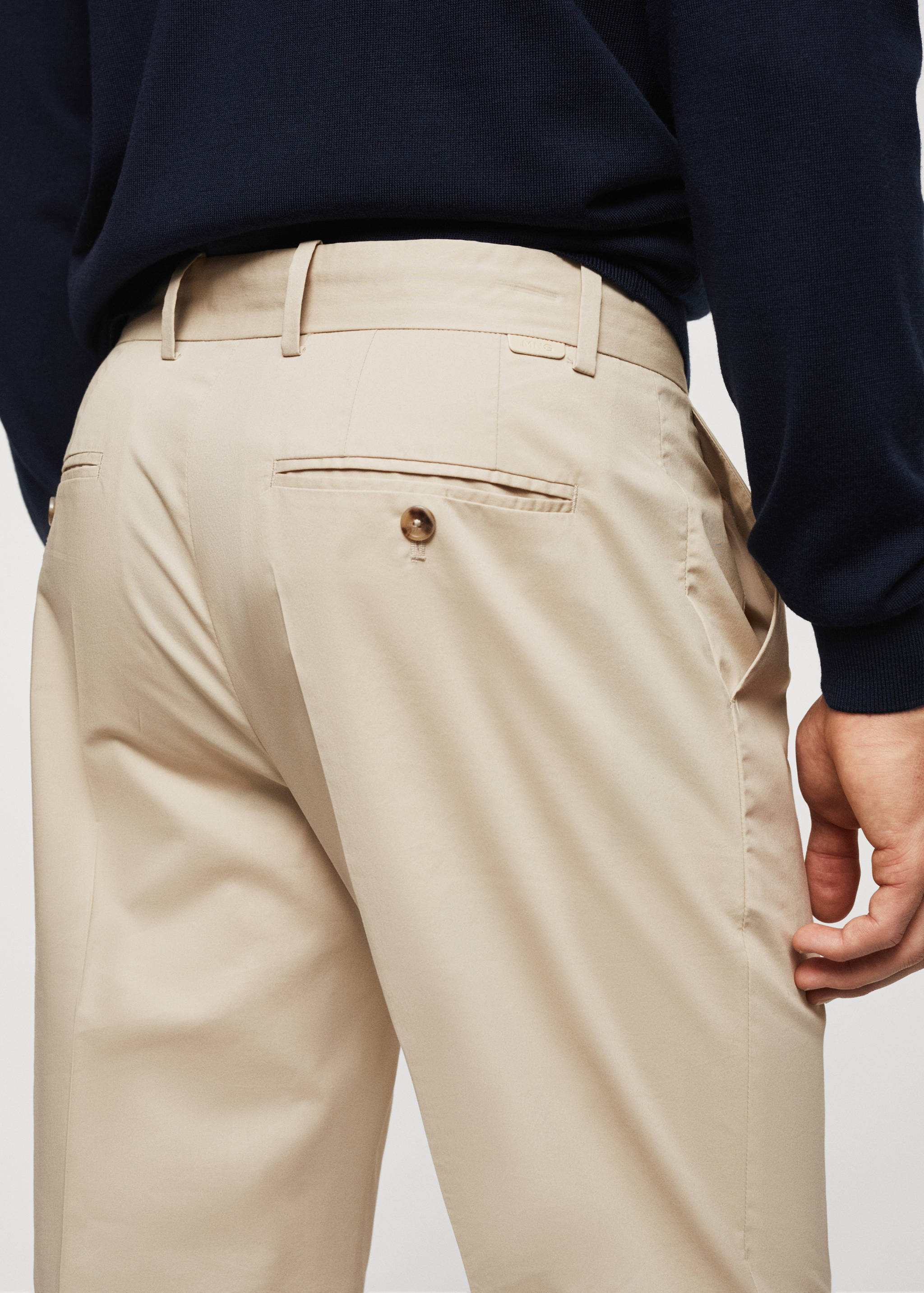 Cotton pleated trousers - Details of the article 6