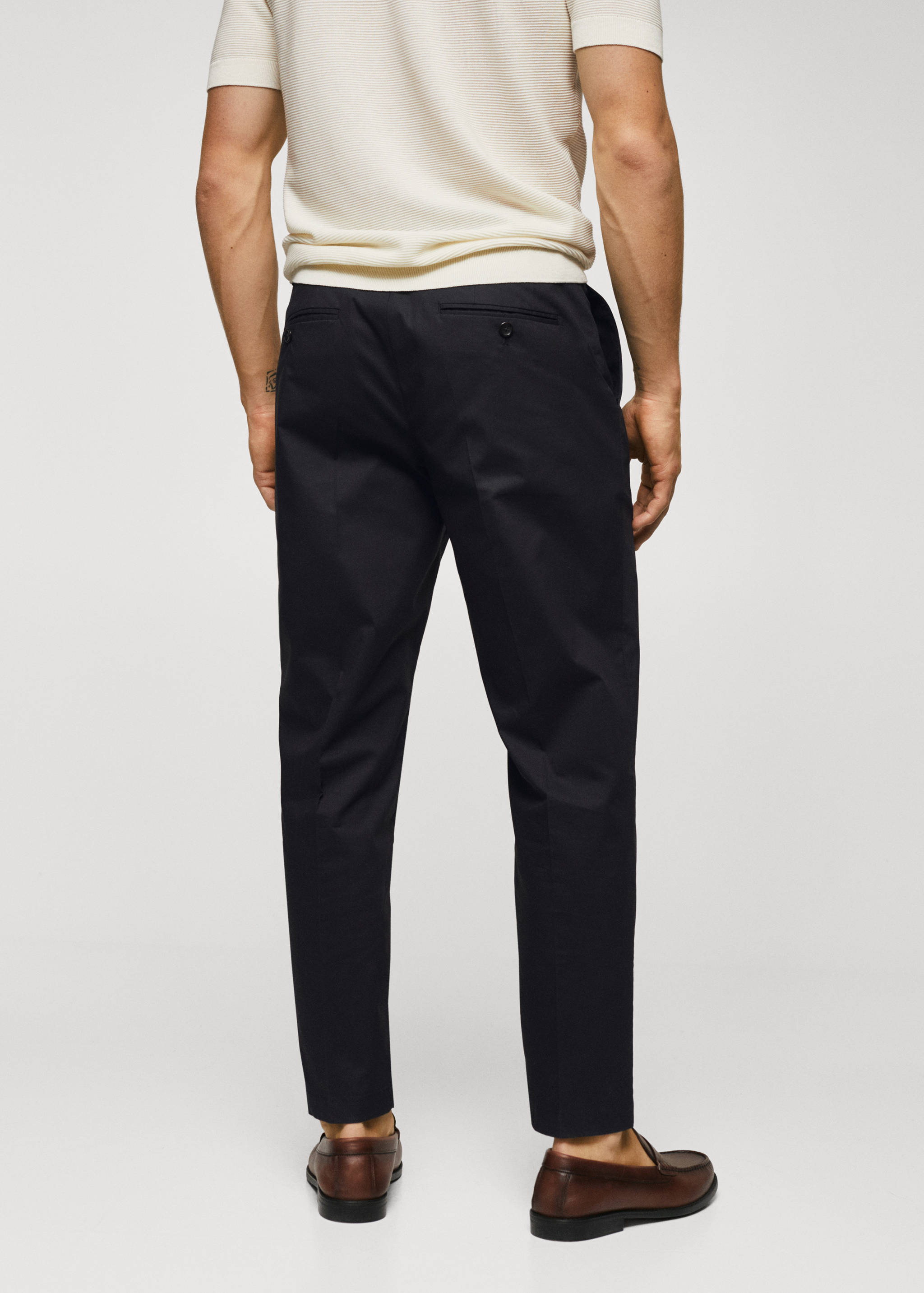 Cotton pleated trousers - Reverse of the article