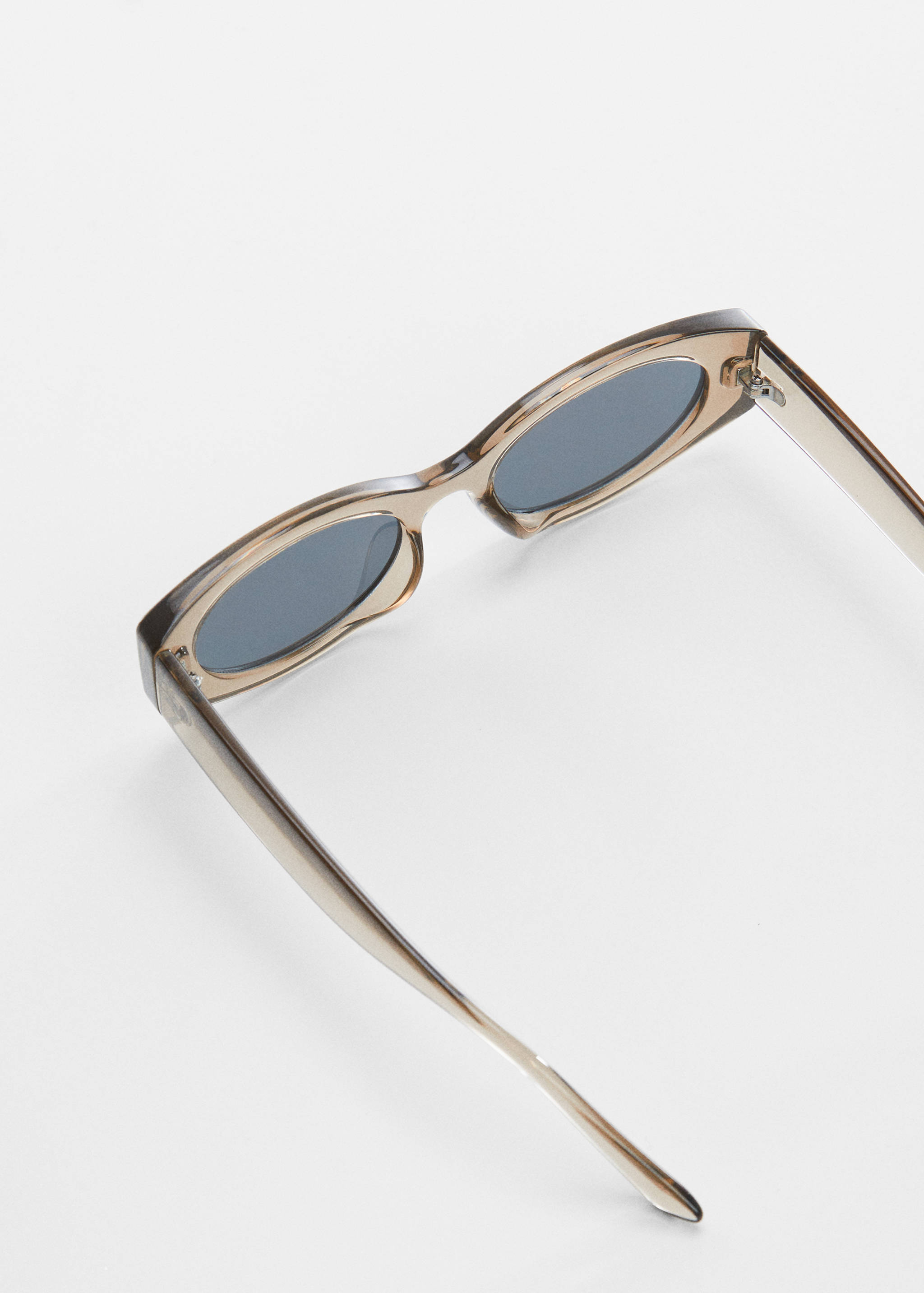 Oval sunglasses - Details of the article 1