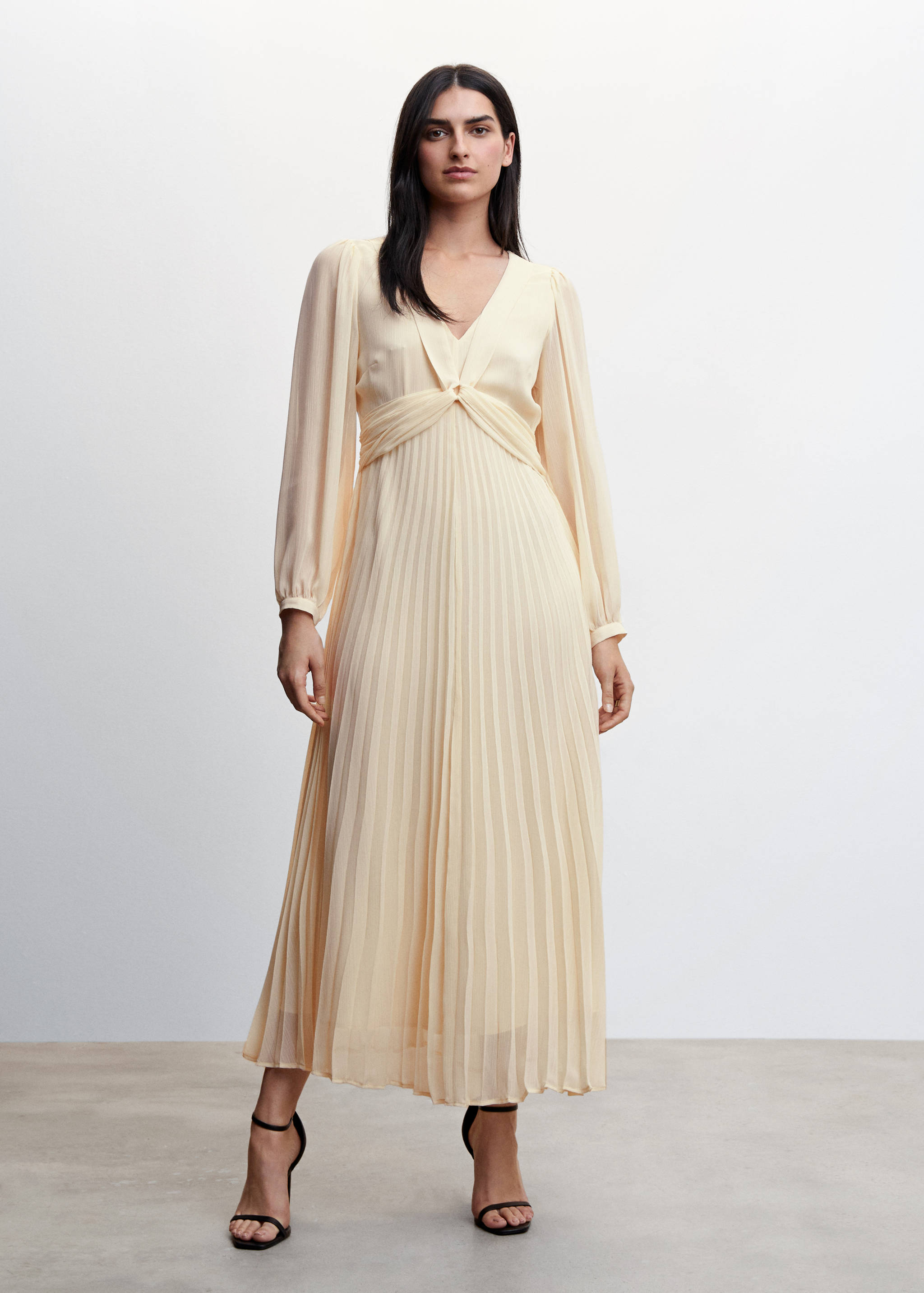 Pleated detail dress - General plane