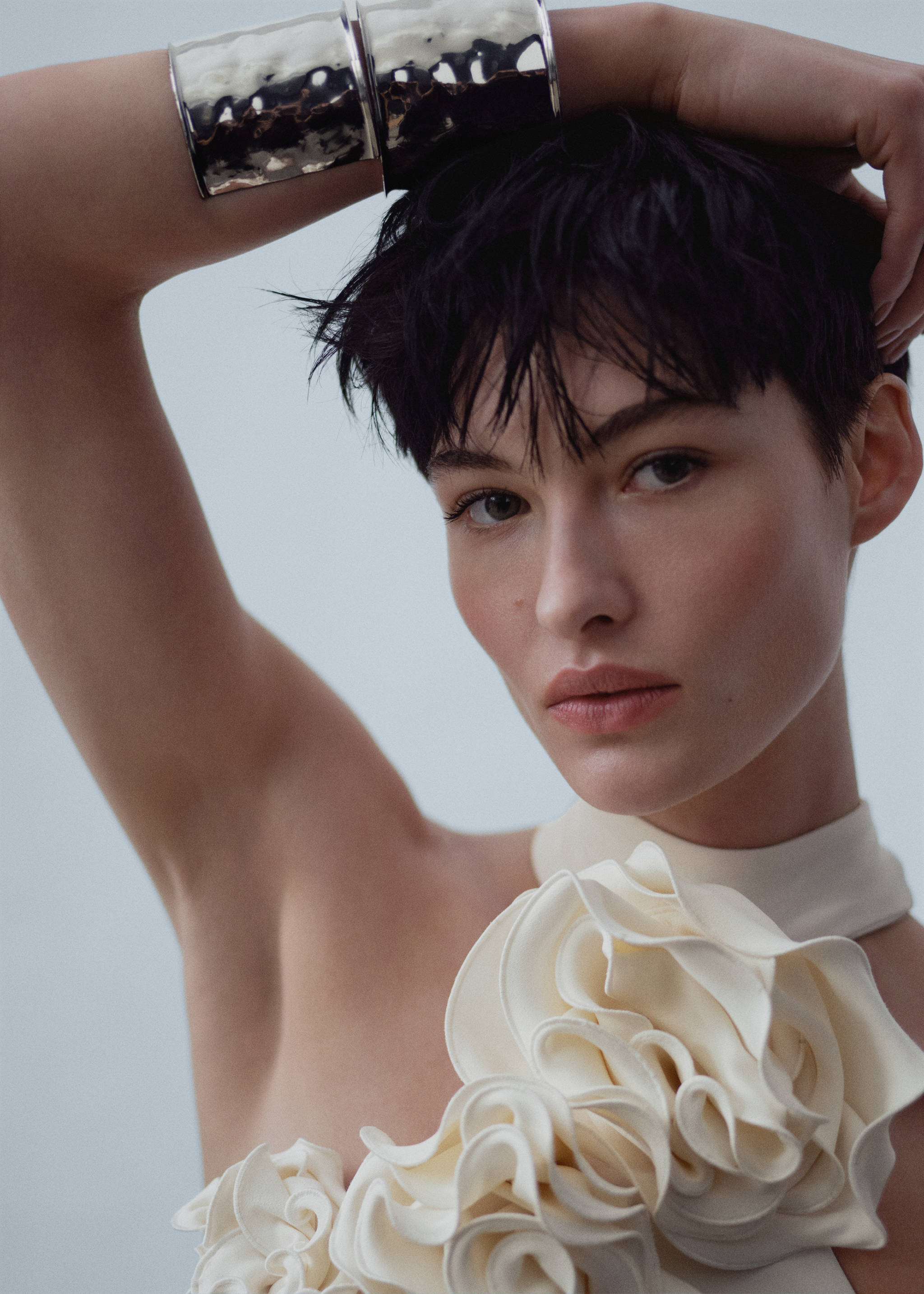 Vestido com maxiflor e abertura - Pormenor do artigo 6