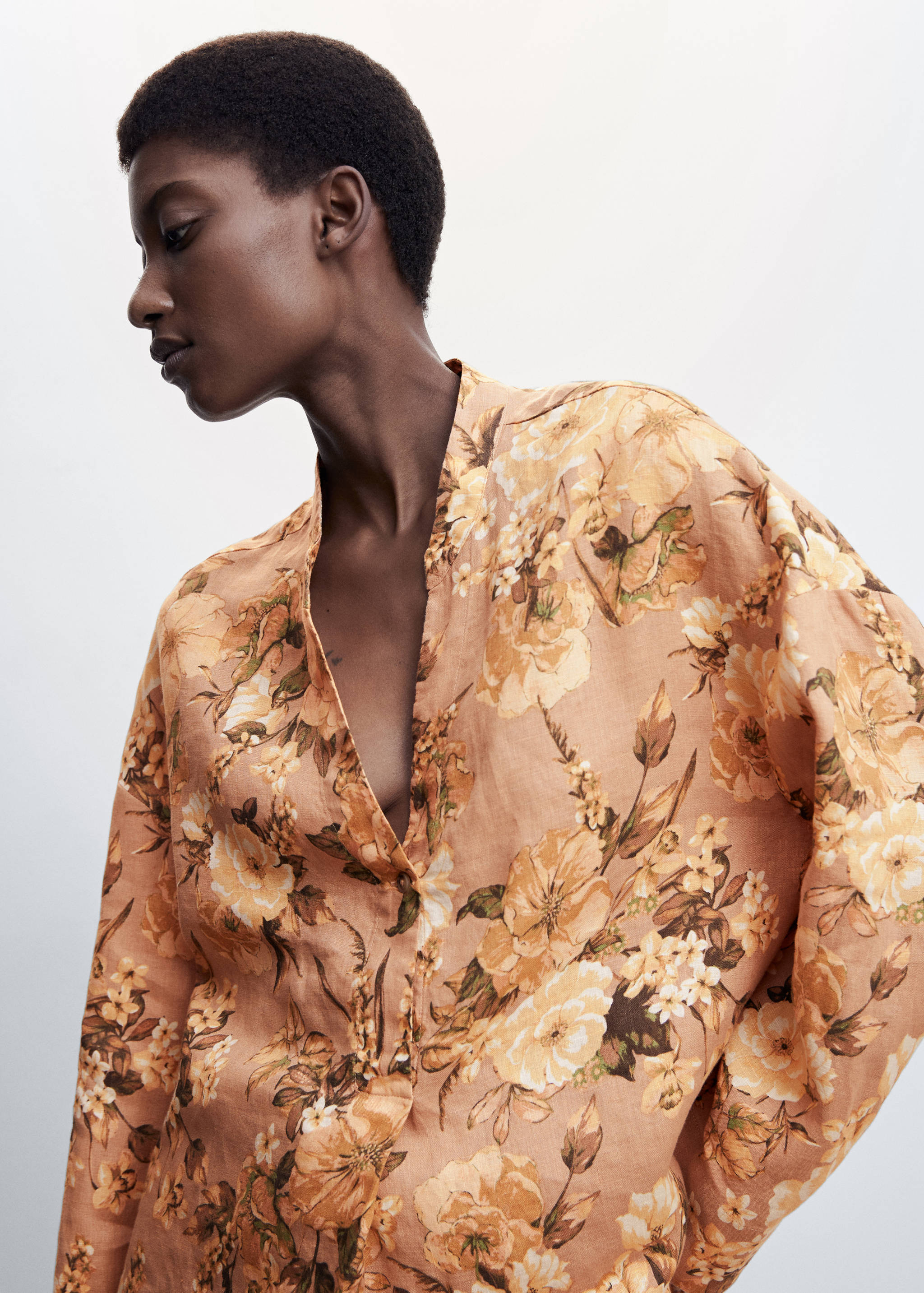 Floral linen-blend blouse - Details of the article 1