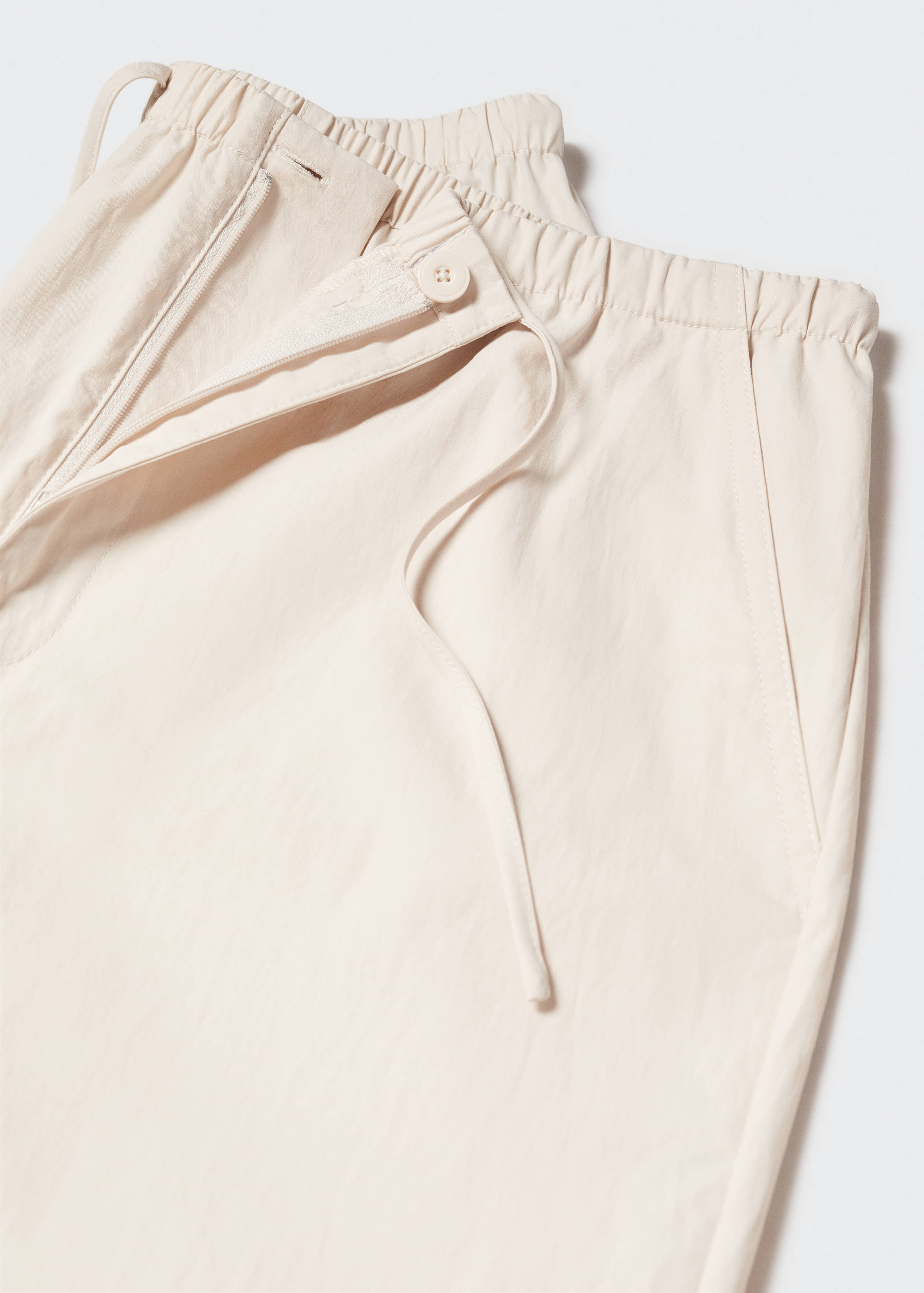 Parachute trousers - Details of the article 8