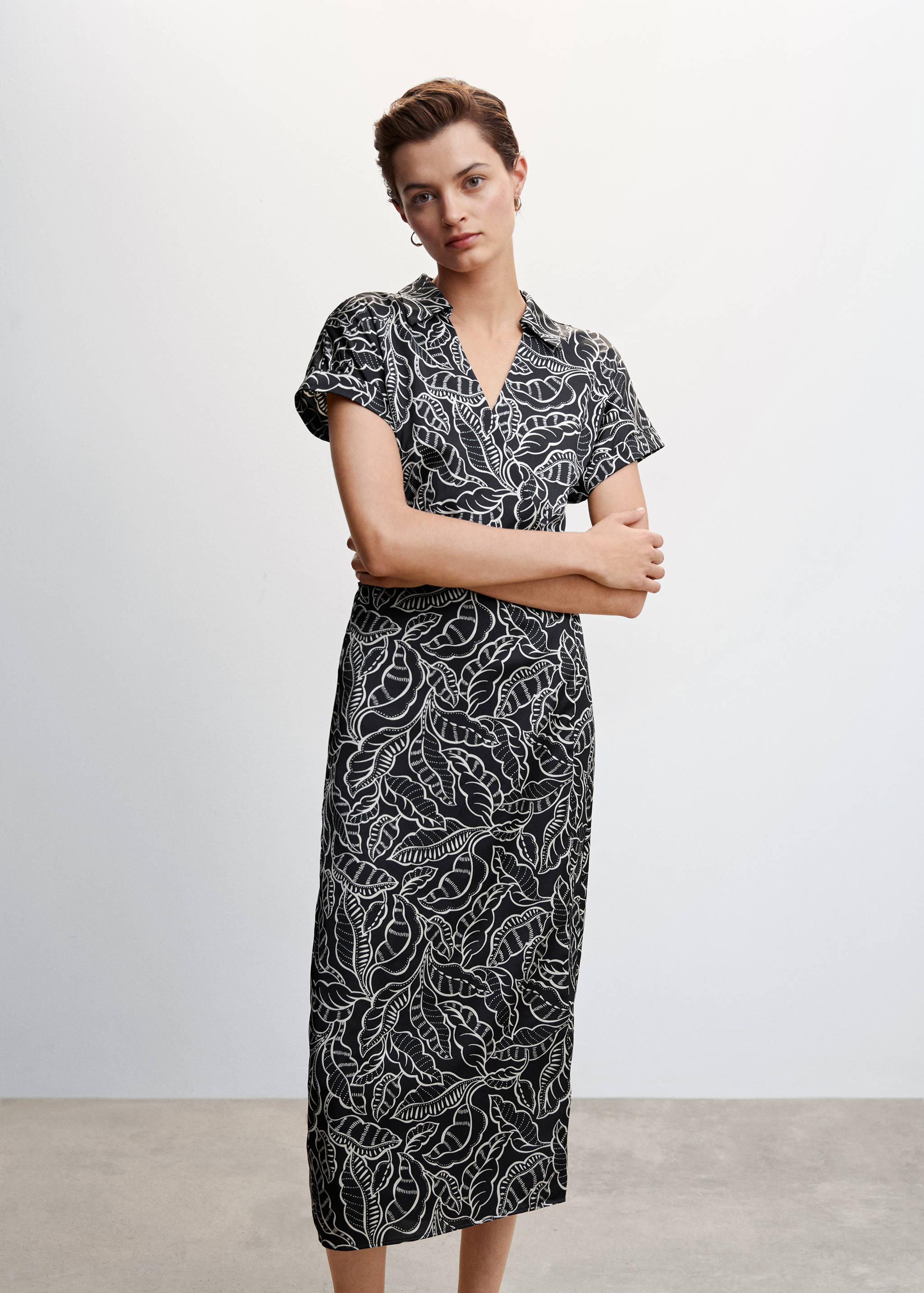 Robe cache-cœur imprimée - Plan moyen