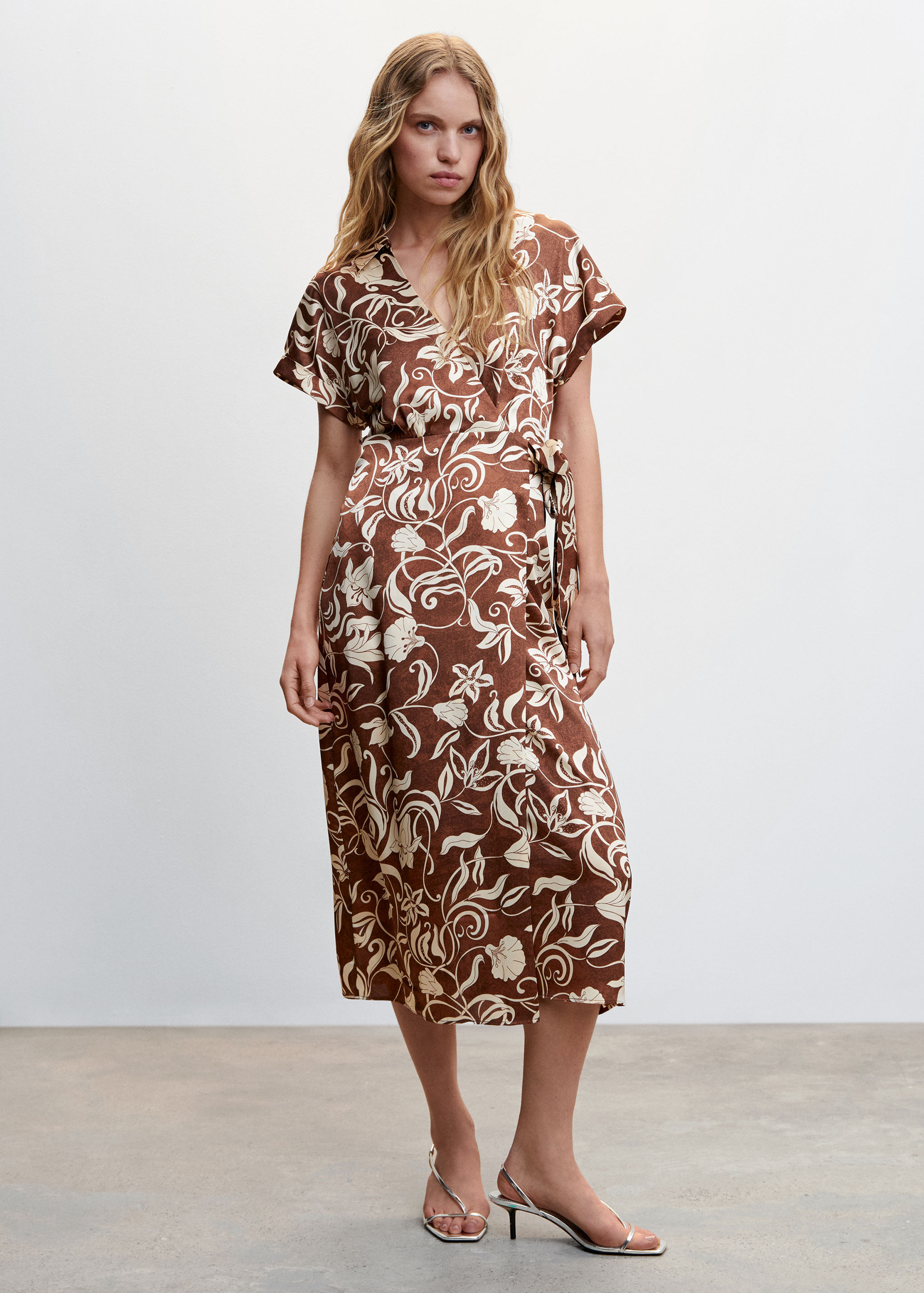 Vestido cruzado estampado - Plano general
