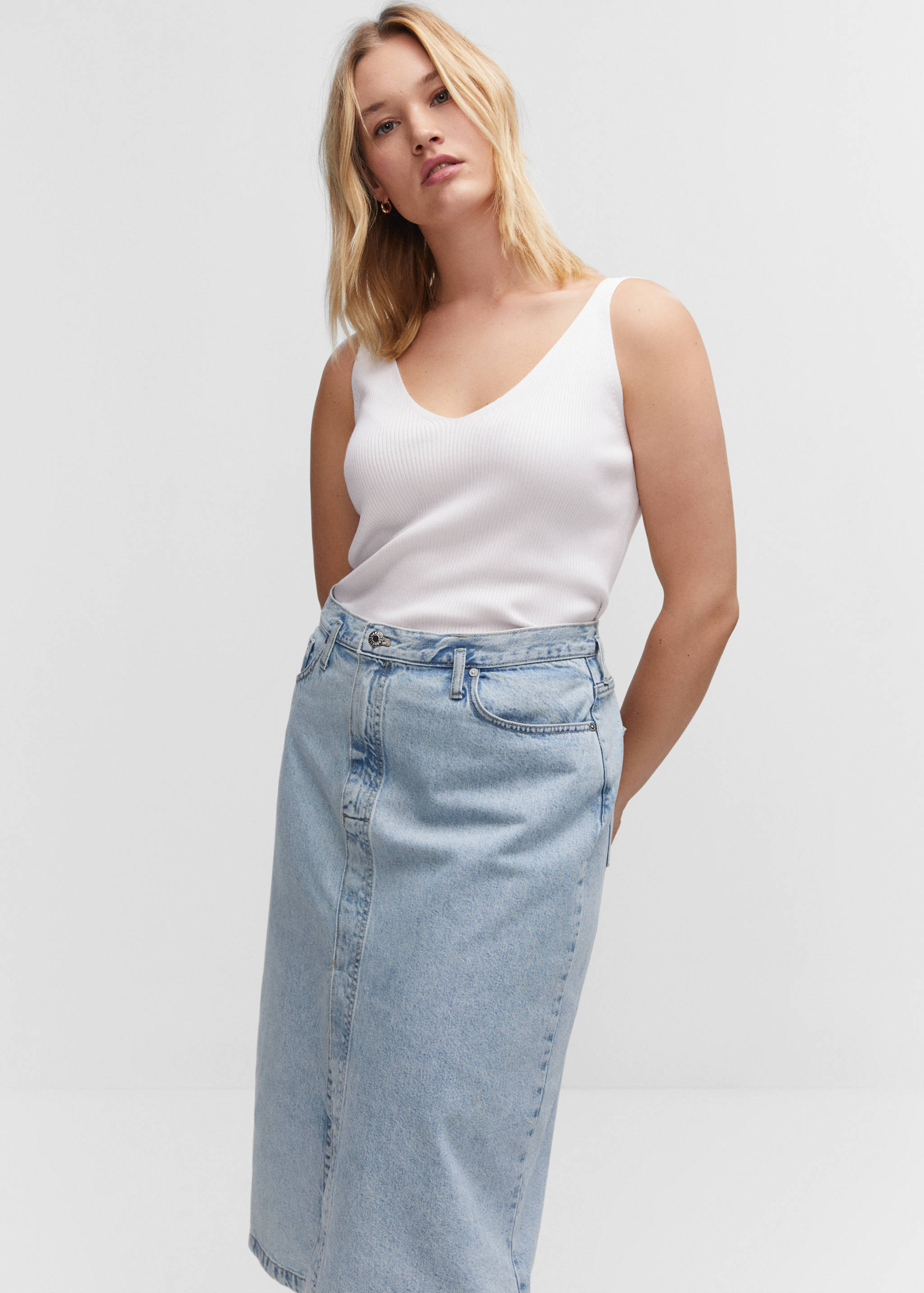 Top punto escote pico - Detalle del artículo 5