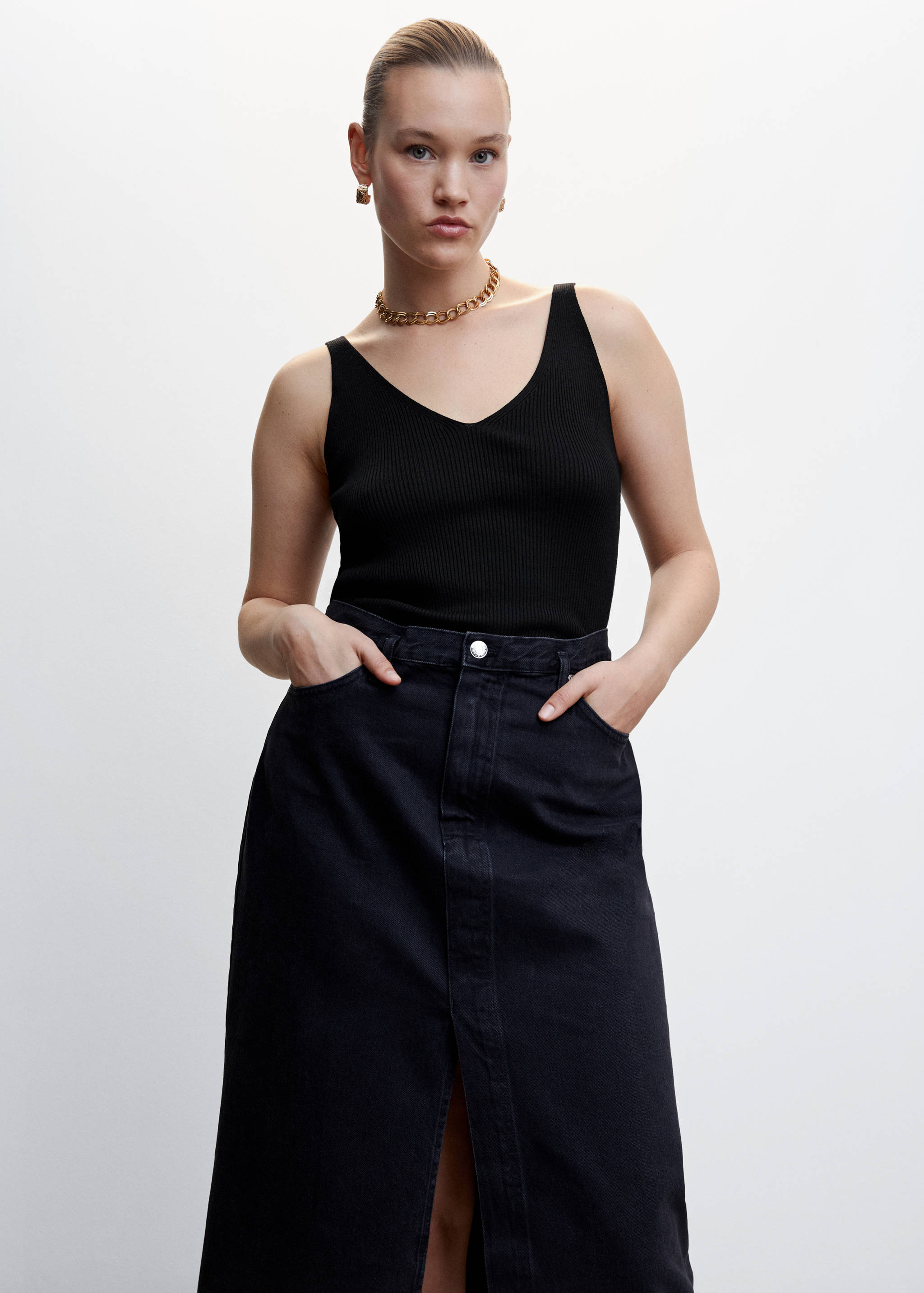 Top punto escote pico - Detalle del artículo 5