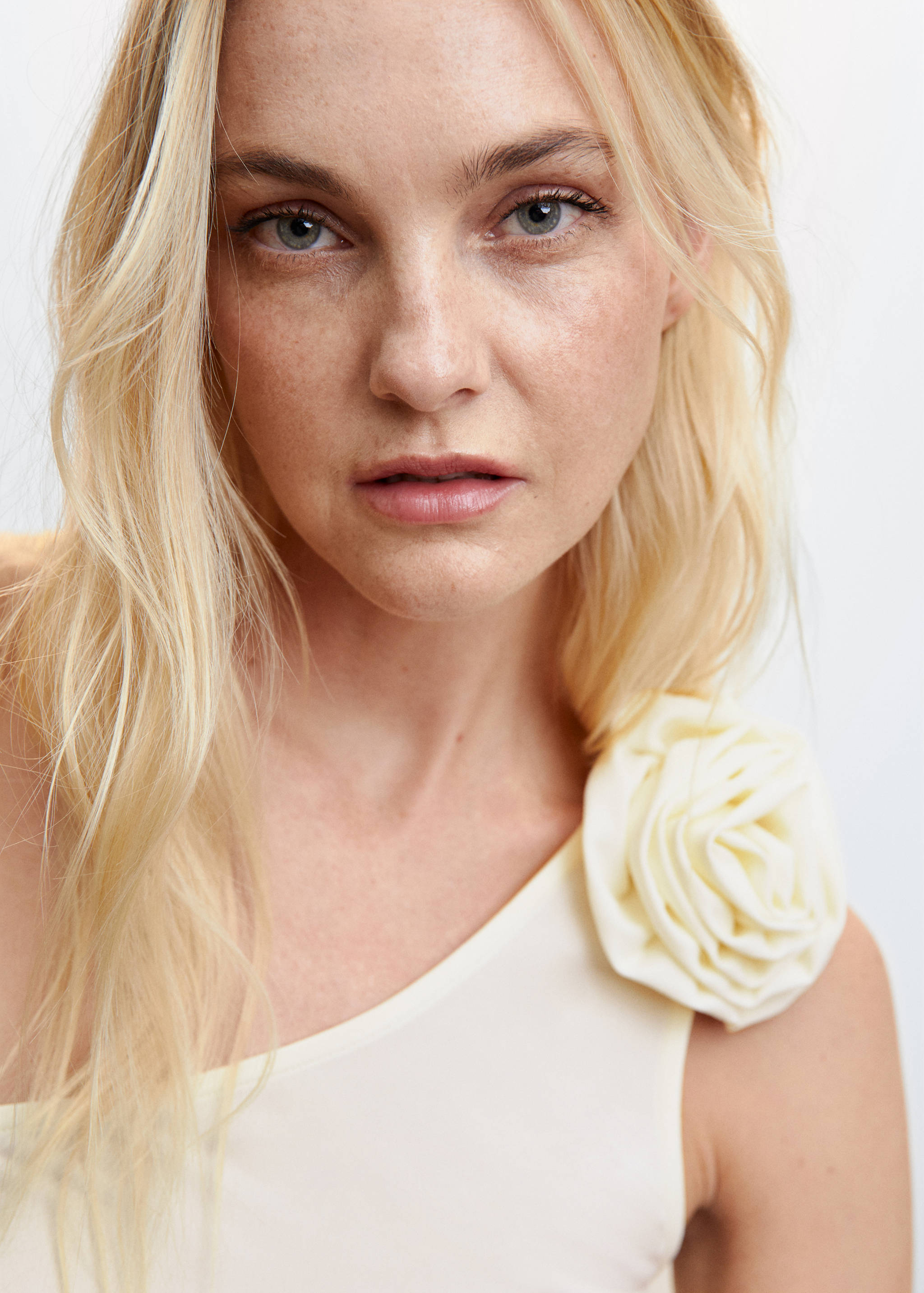 Top asymétrique fleur - Détail de l'article 1