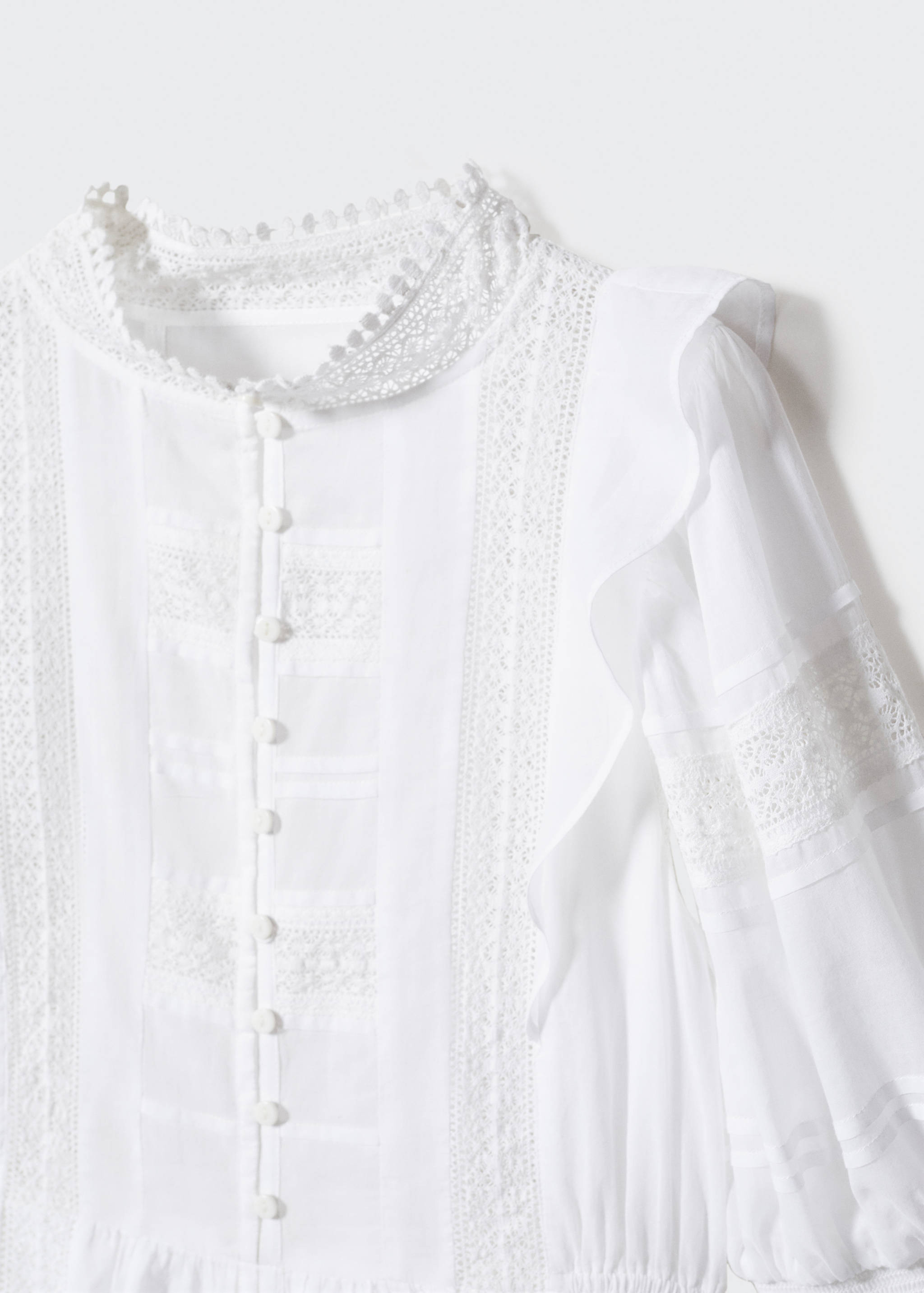 Besticktes Kleid mit Ballonärmeln - Detail des Artikels 8